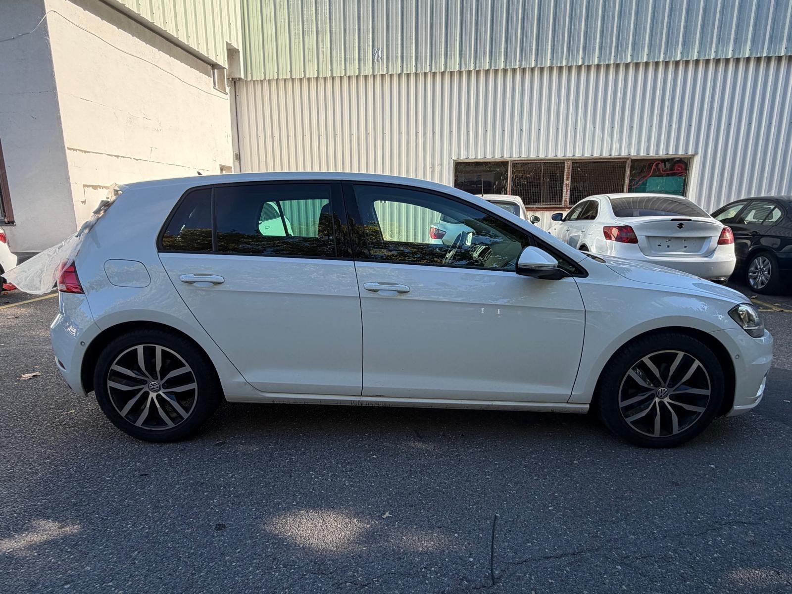 VW Golf 1.4 TSI Allstar-image-2
