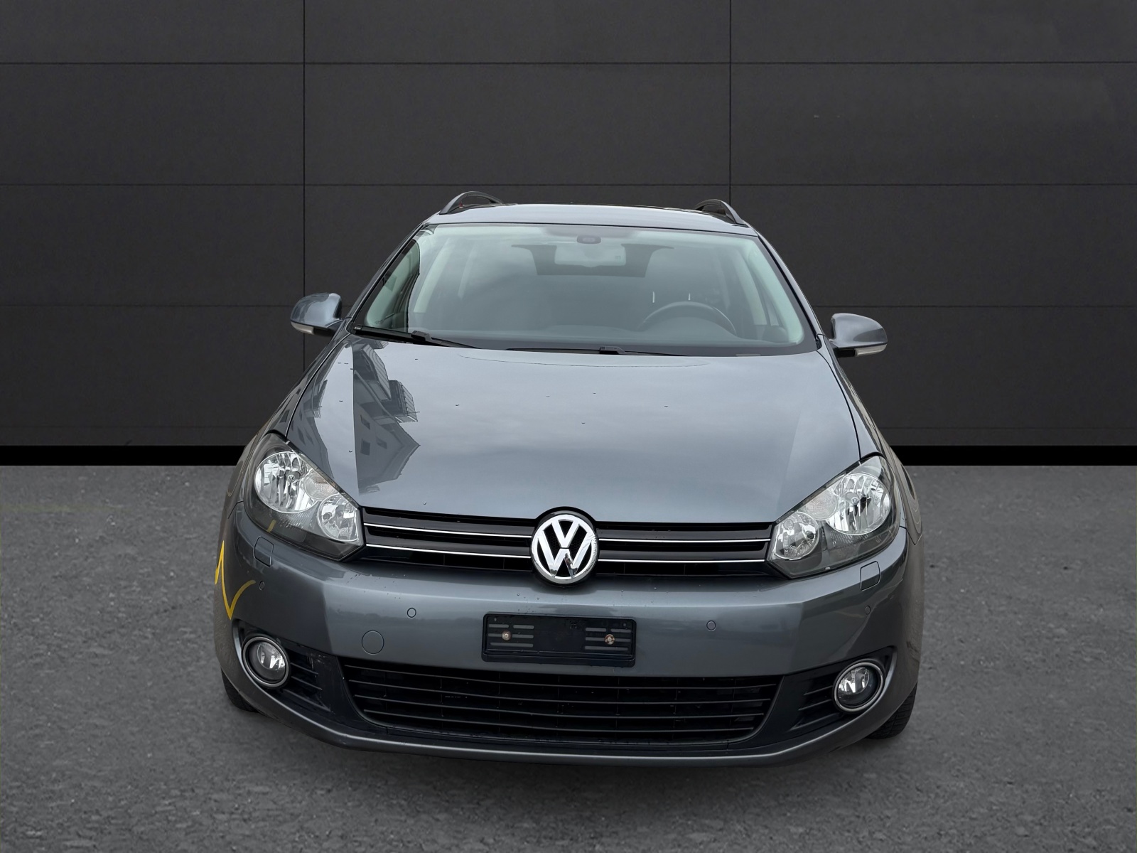 VW Golf Variant 1.6 TDI Comfortline 4Motion-image-1
