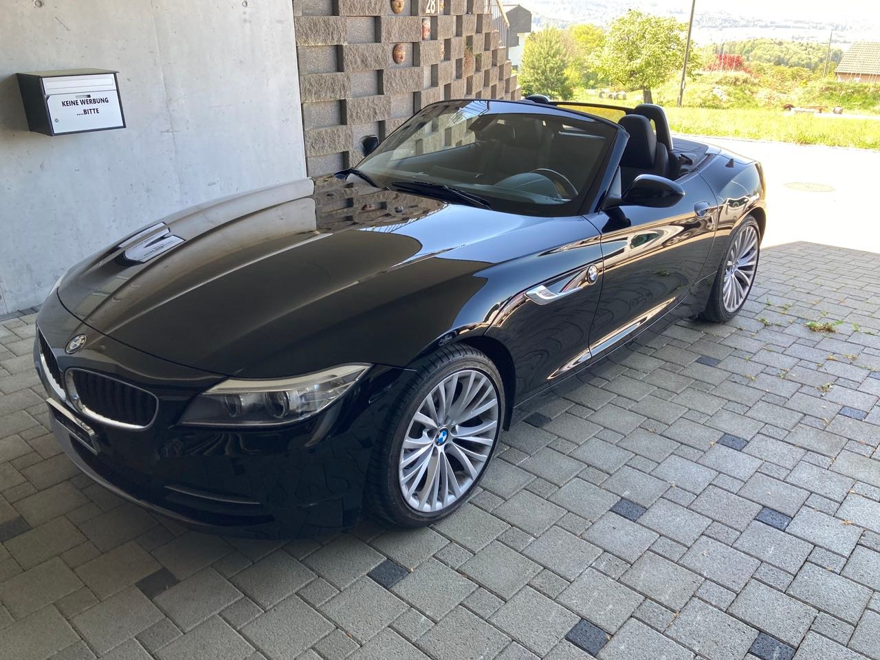 BMW 20i sDrive-image-9