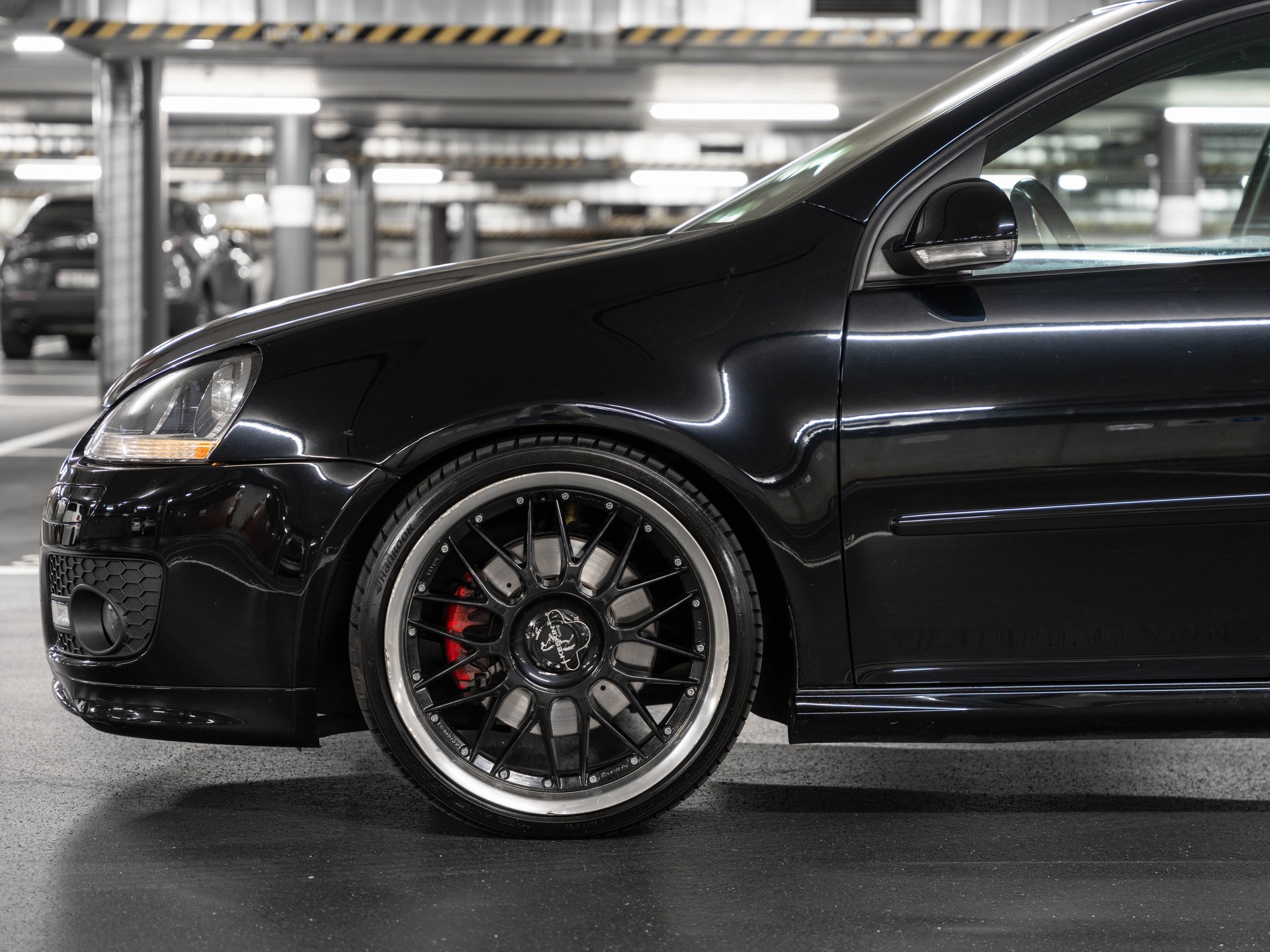 VW Golf 2.0 TFSI GTI Edition 30-image-2