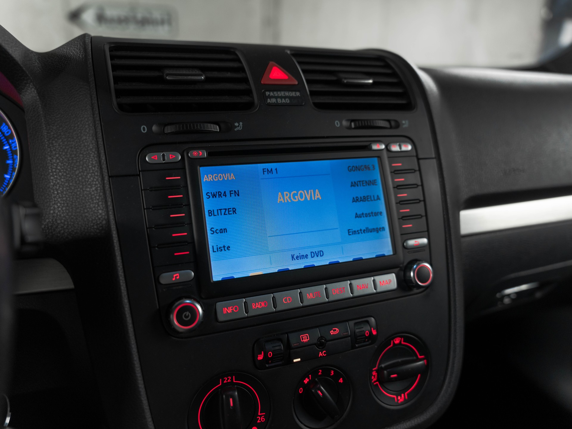 VW Golf 2.0 TFSI GTI Edition 30-image-19