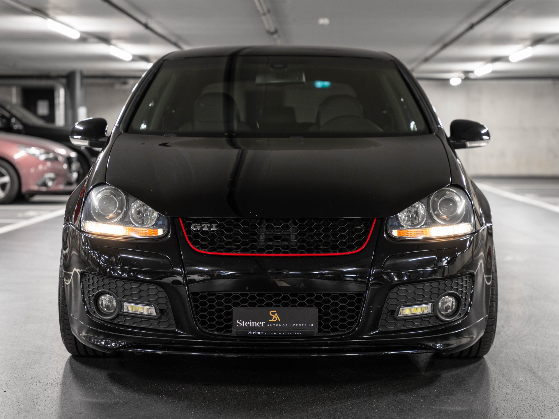 VW Golf 2.0 TFSI GTI Edition 30-image-14