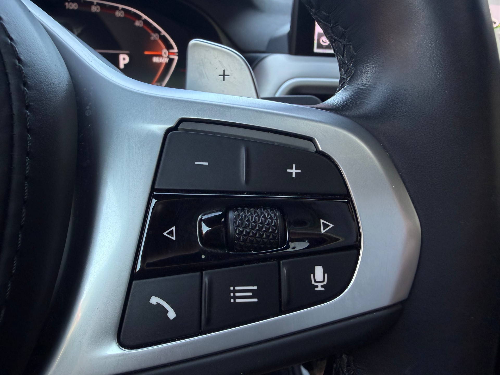 BMW X4 xDrive 48V 30d M Sport Steptronic-image-21