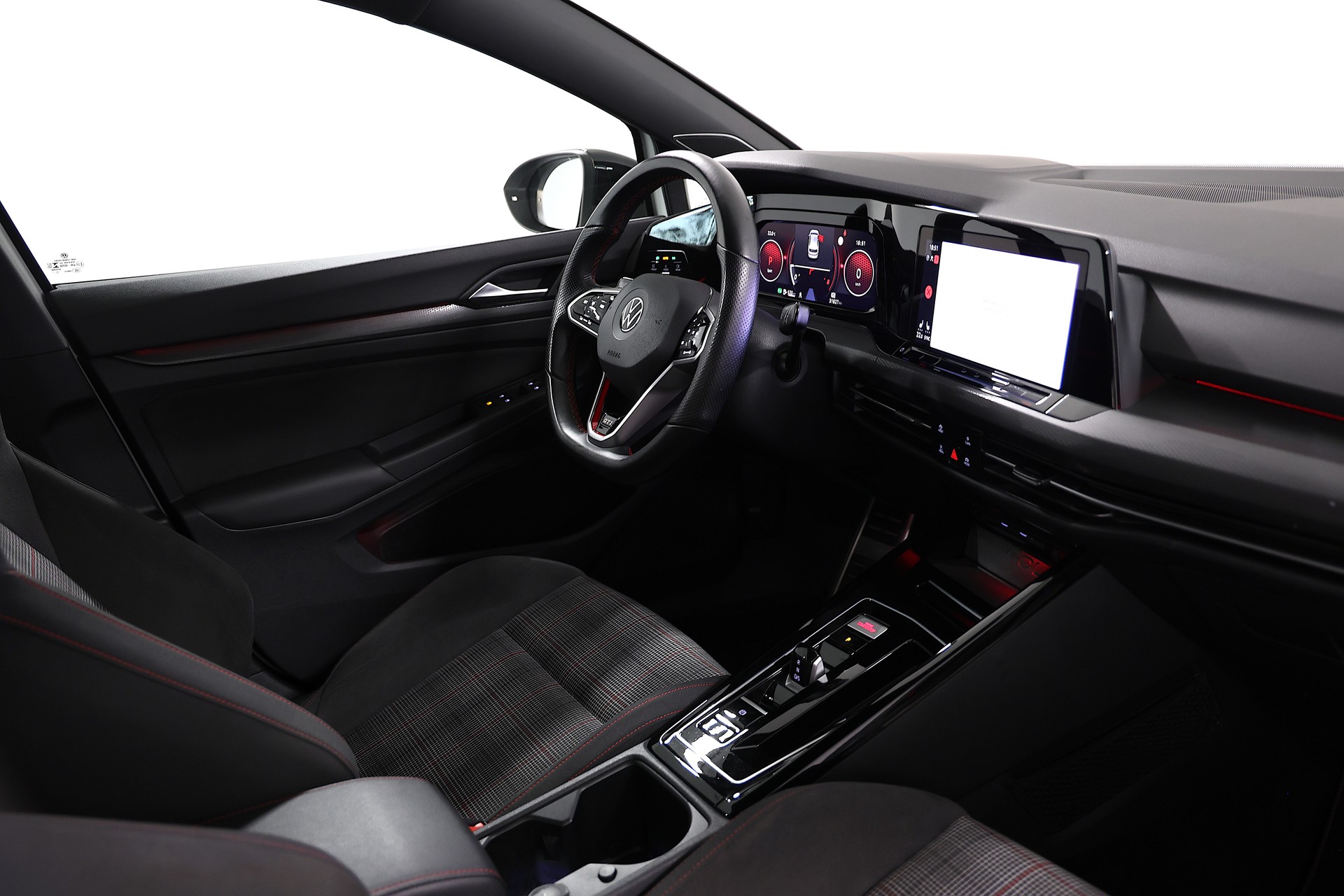 VW Golf VIII 2.0 TSI GTI DSG "Werksgarantie bis 03.2028*-image-12