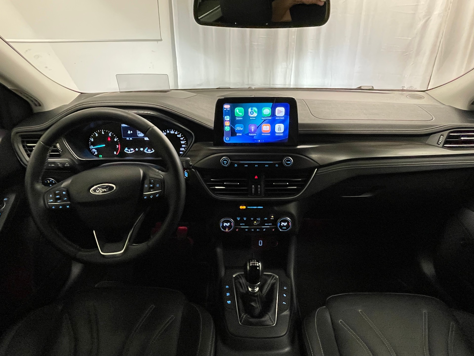 FORD Focus 1.0 SCTi Business-image-9