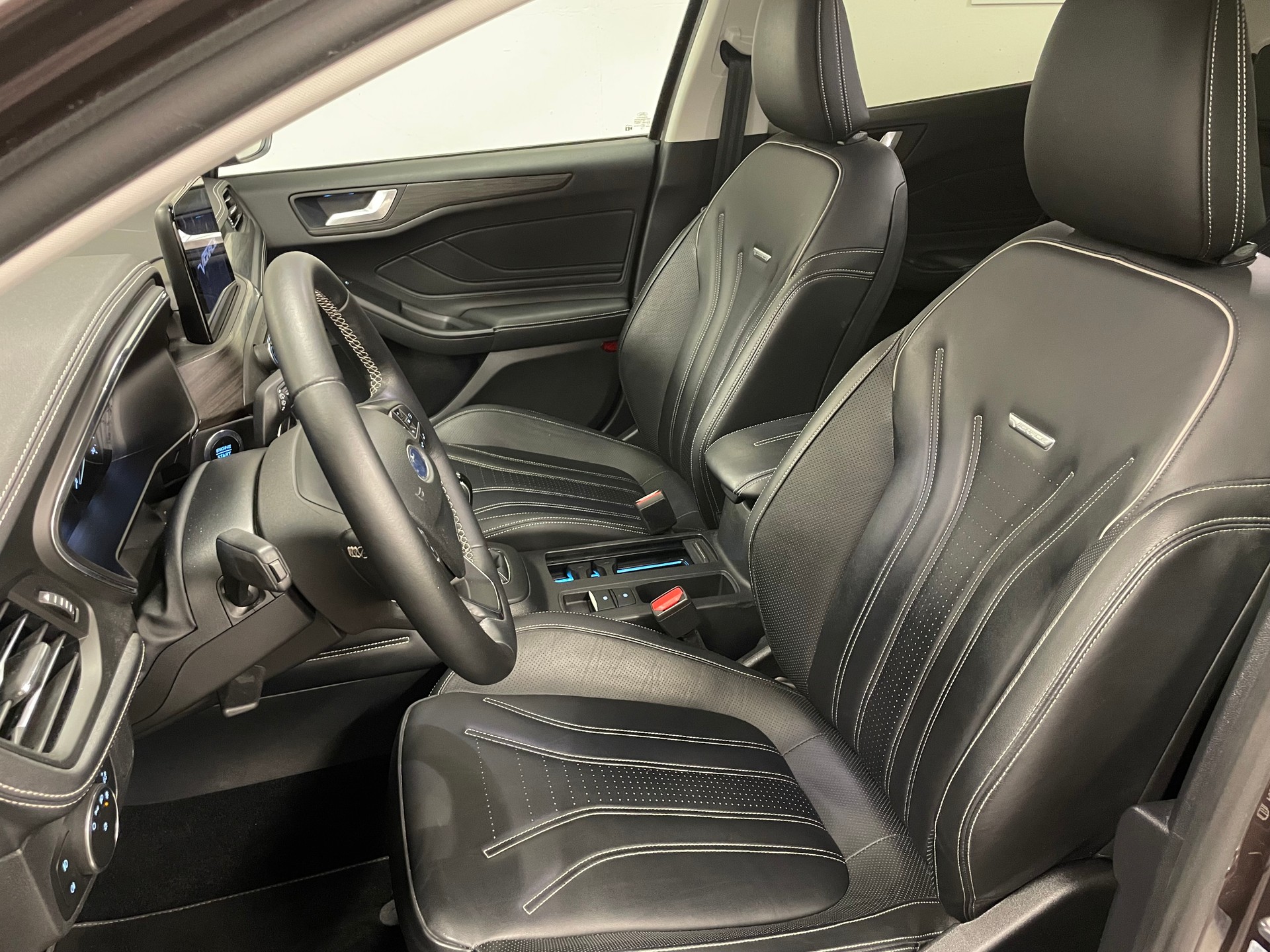 FORD Focus 1.0 SCTi Business-image-6