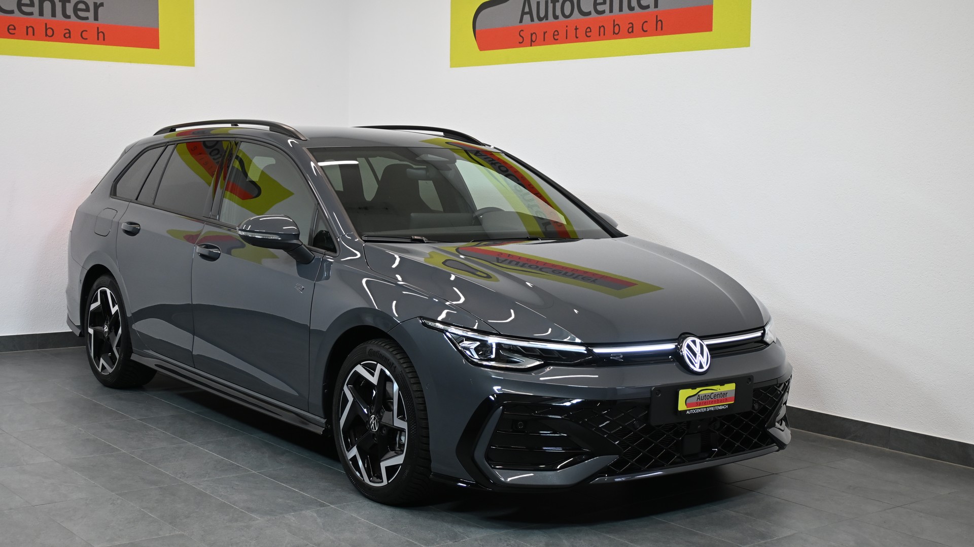 VW Golf Variant 2.0 TSI R-Line DSG 4 Motion-image-0
