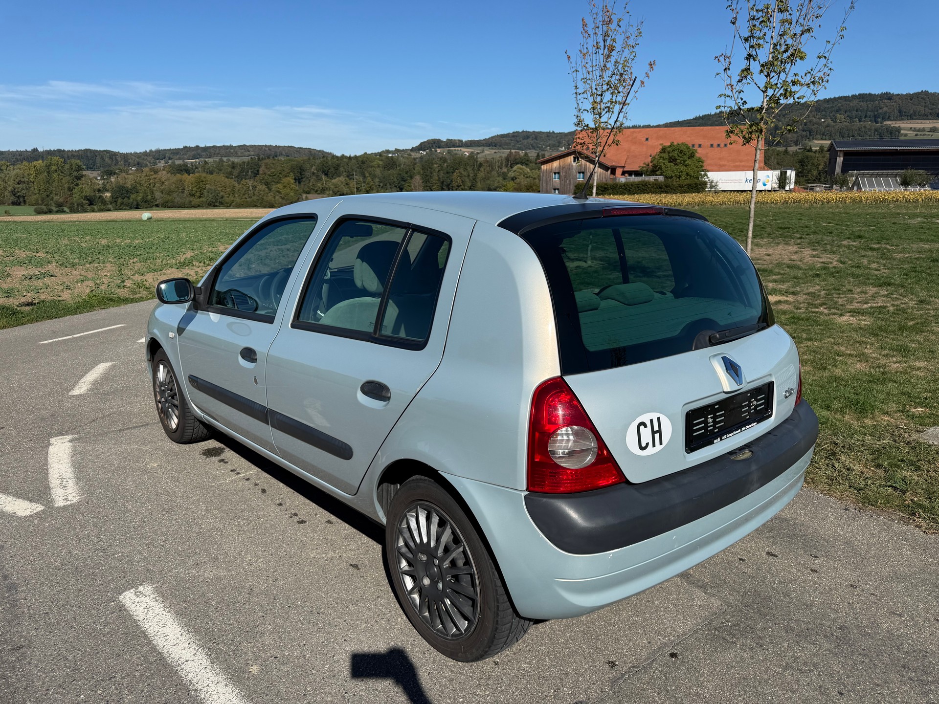 RENAULT Clio 1.6 16V Initiale-image-2