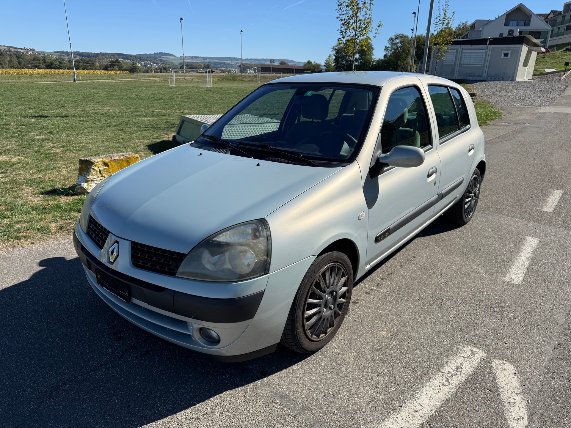 RENAULT Clio 1.6 16V Initiale-image-0