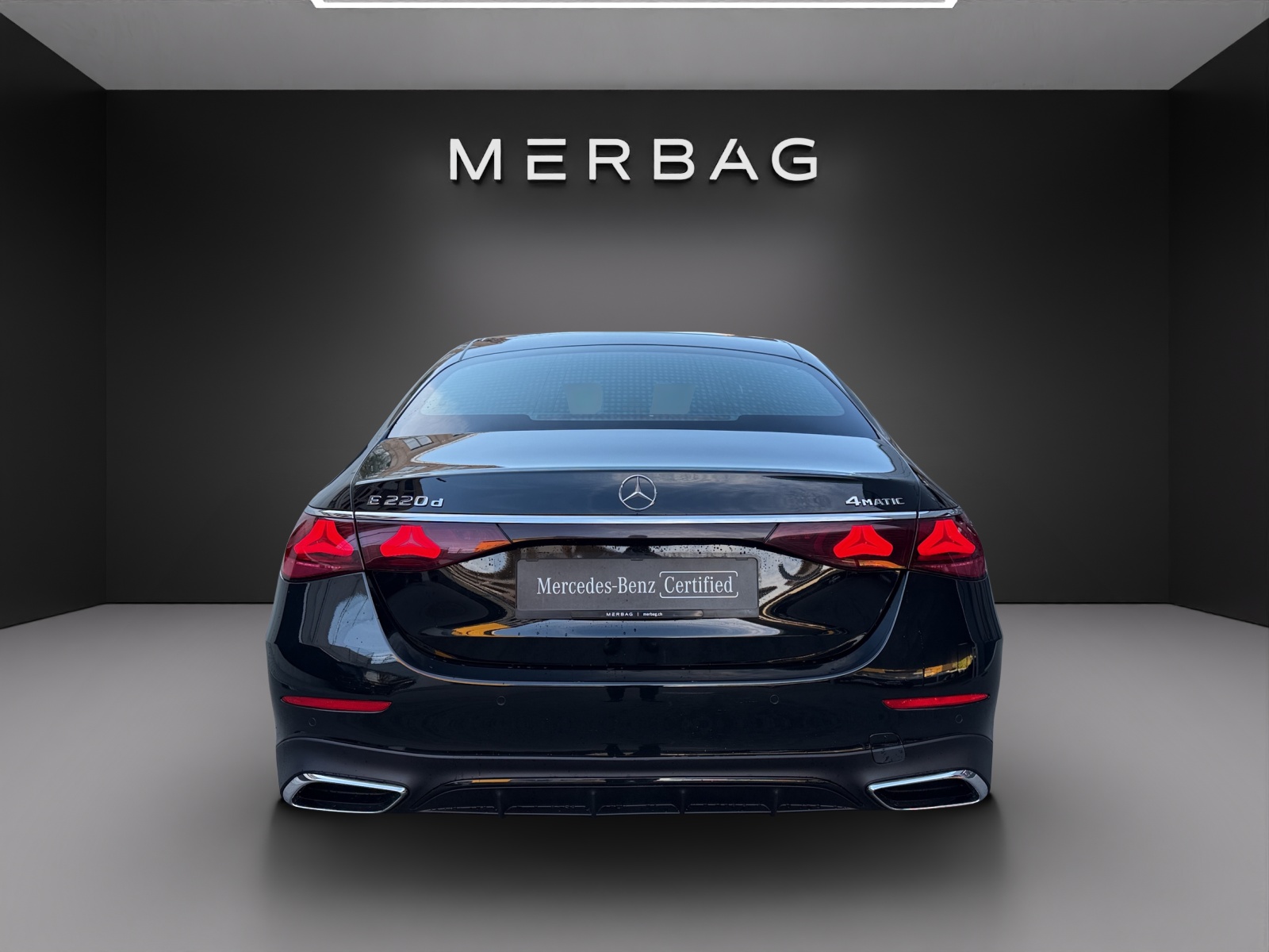 MERCEDES-BENZ E 220 d 4Matic 9G-Tronic-image-6