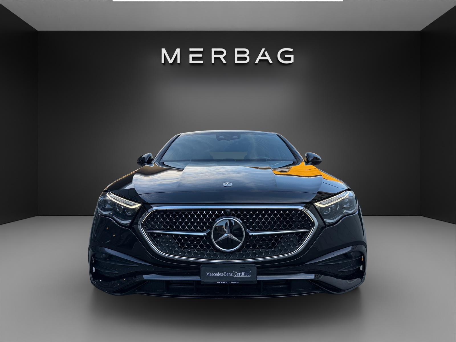 MERCEDES-BENZ E 220 d 4Matic 9G-Tronic-image-1
