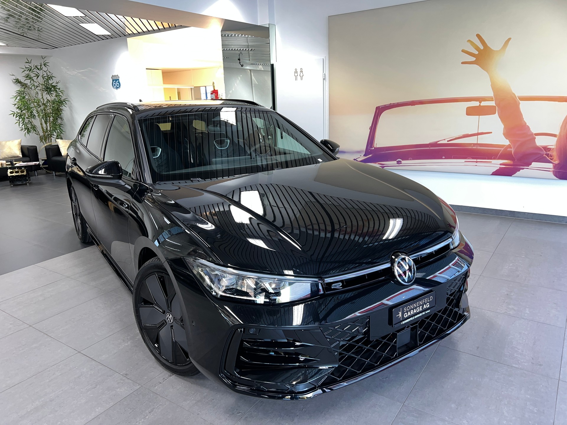 VW Passat Variant 2.0 TDI evo R-Line 4 Motion DSG-image-1