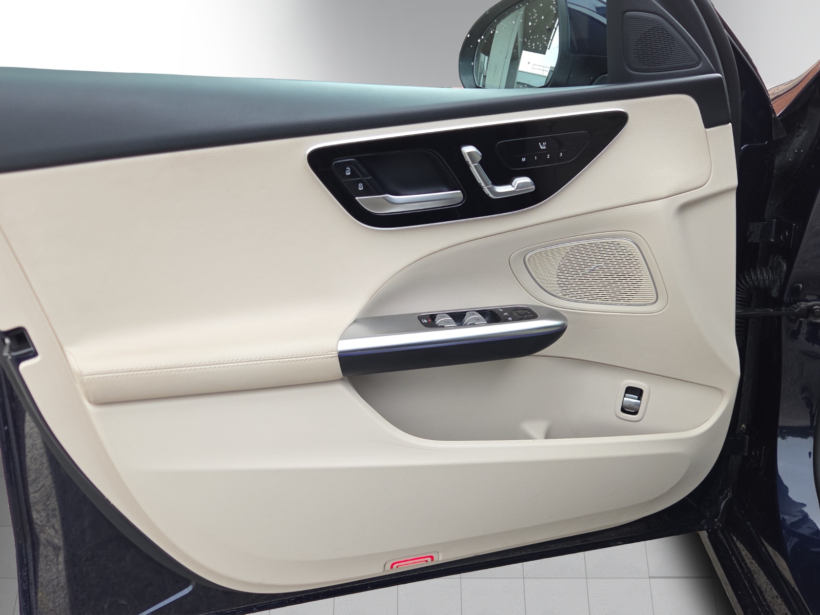 MERCEDES-BENZ C 220 d T 4Matic-image-14