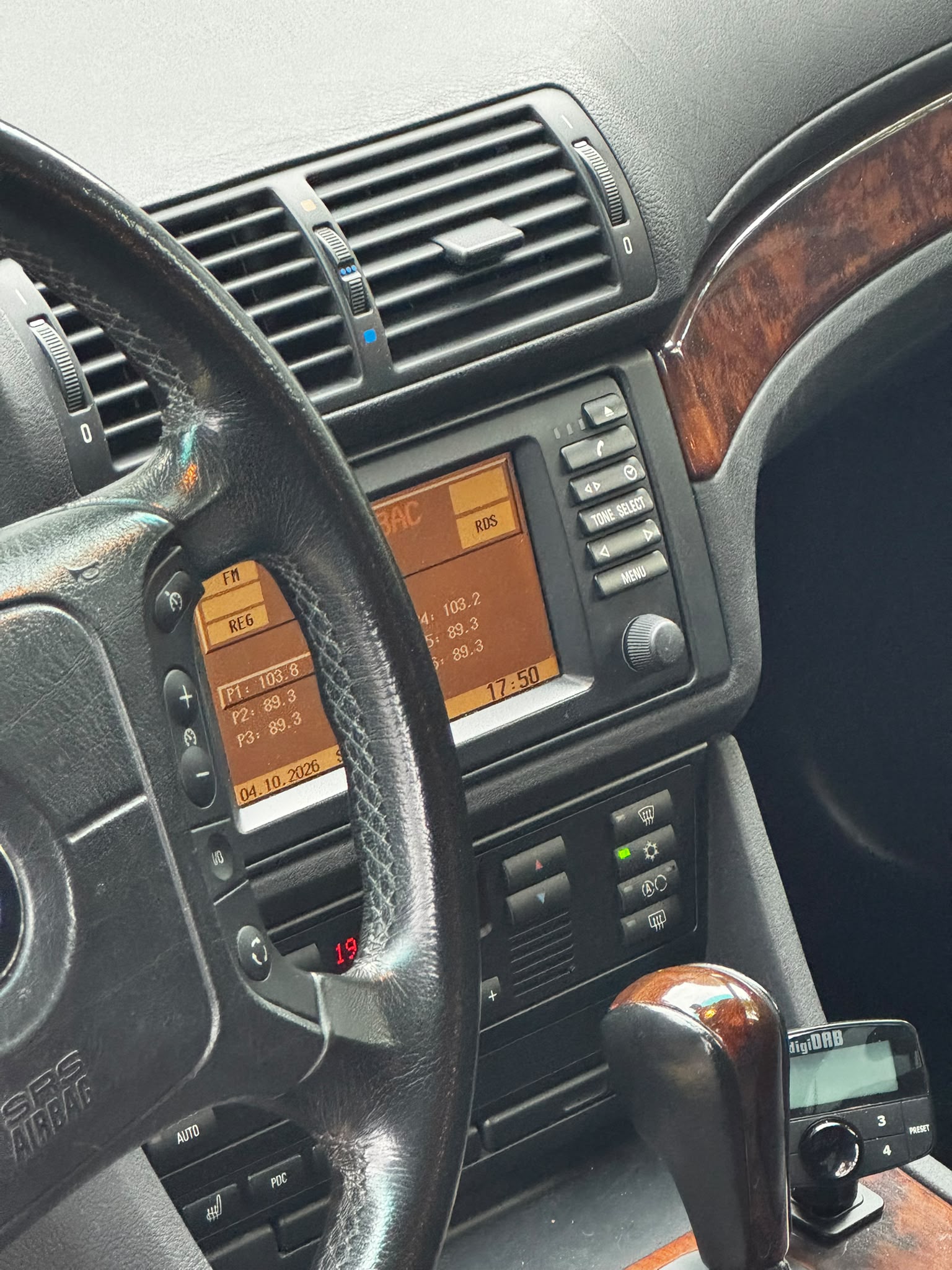 BMW 525i 24V ABS dAiB-image-14