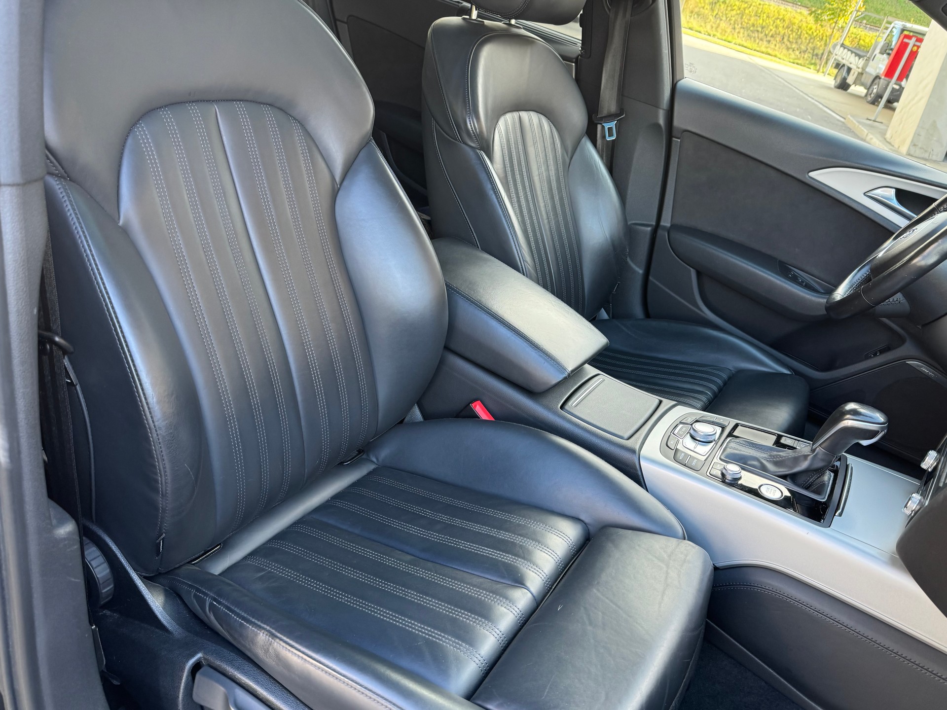 AUDI A6 3.0 TDI V6 quattro S-tronic ab grossem Audi Service-image-6