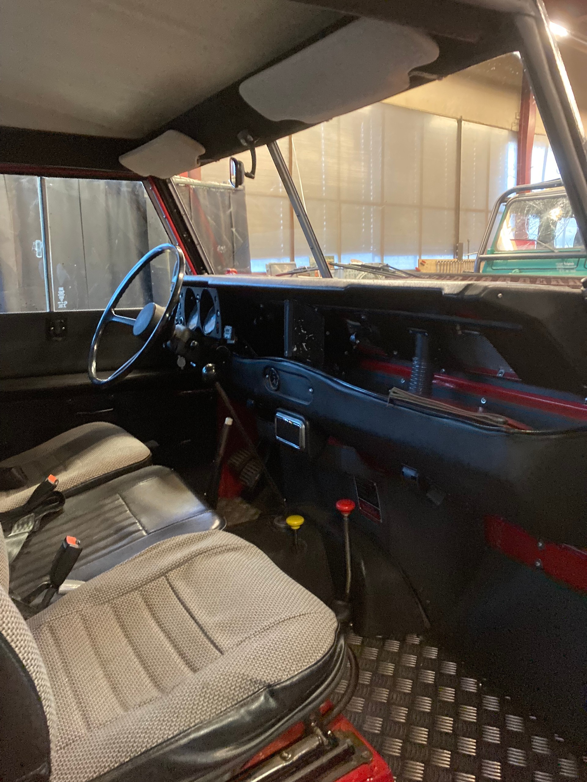 LAND ROVER 88 Serie III-image-10