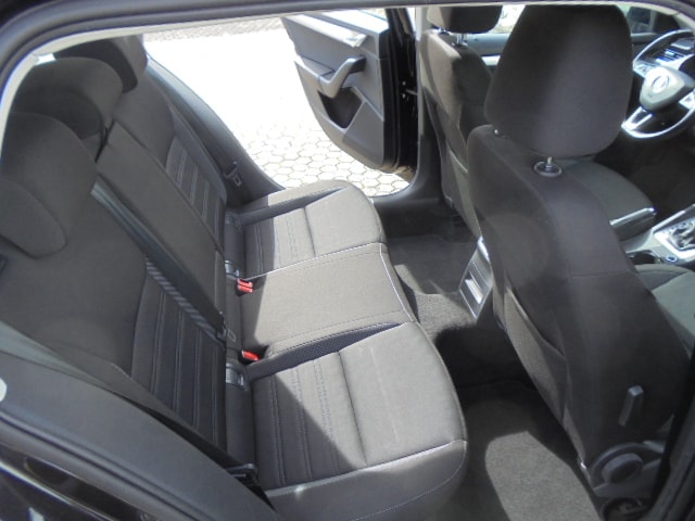 SKODA Octavia Combi 1.5 TSI Ambition DSG-image-12