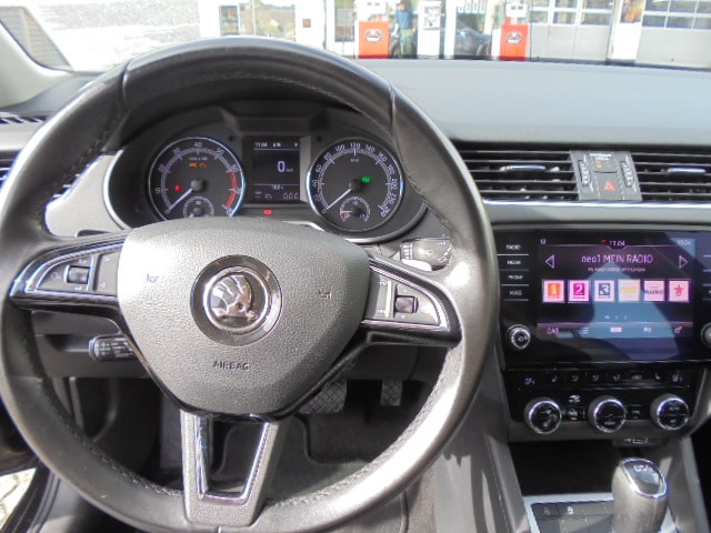 SKODA Octavia Combi 1.5 TSI Ambition DSG-image-7