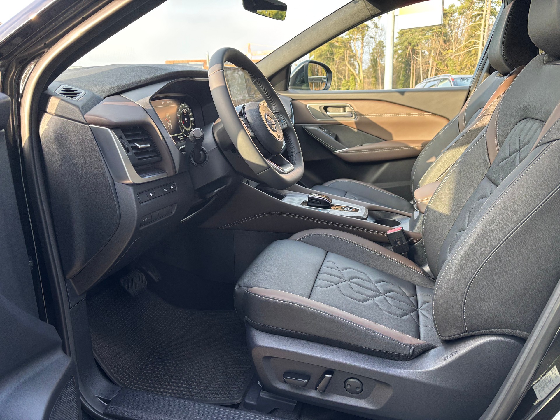NISSAN Qashqai 1.5 VC-T e-Power Tekna-image-9