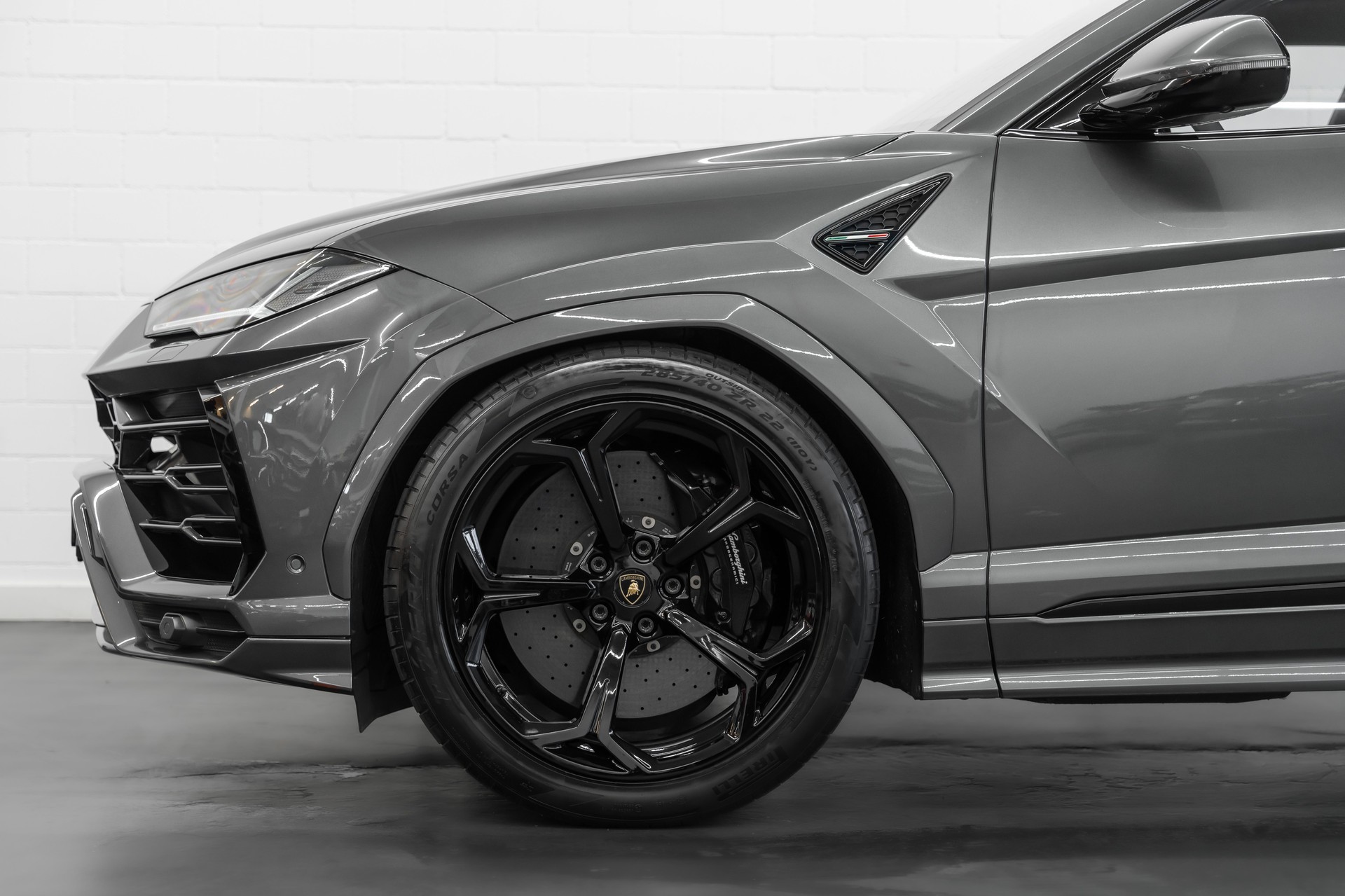 LAMBORGHINI Urus E-Gear-image-9