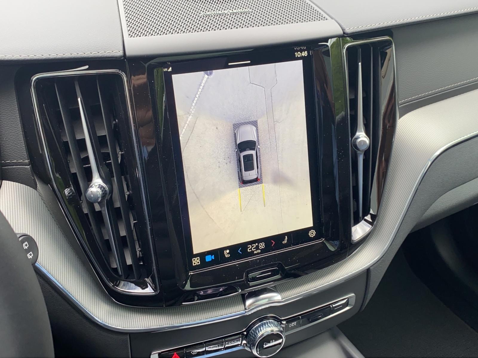 VOLVO XC60 2.0 T6 TE Ultra Dark eAWD-image-18