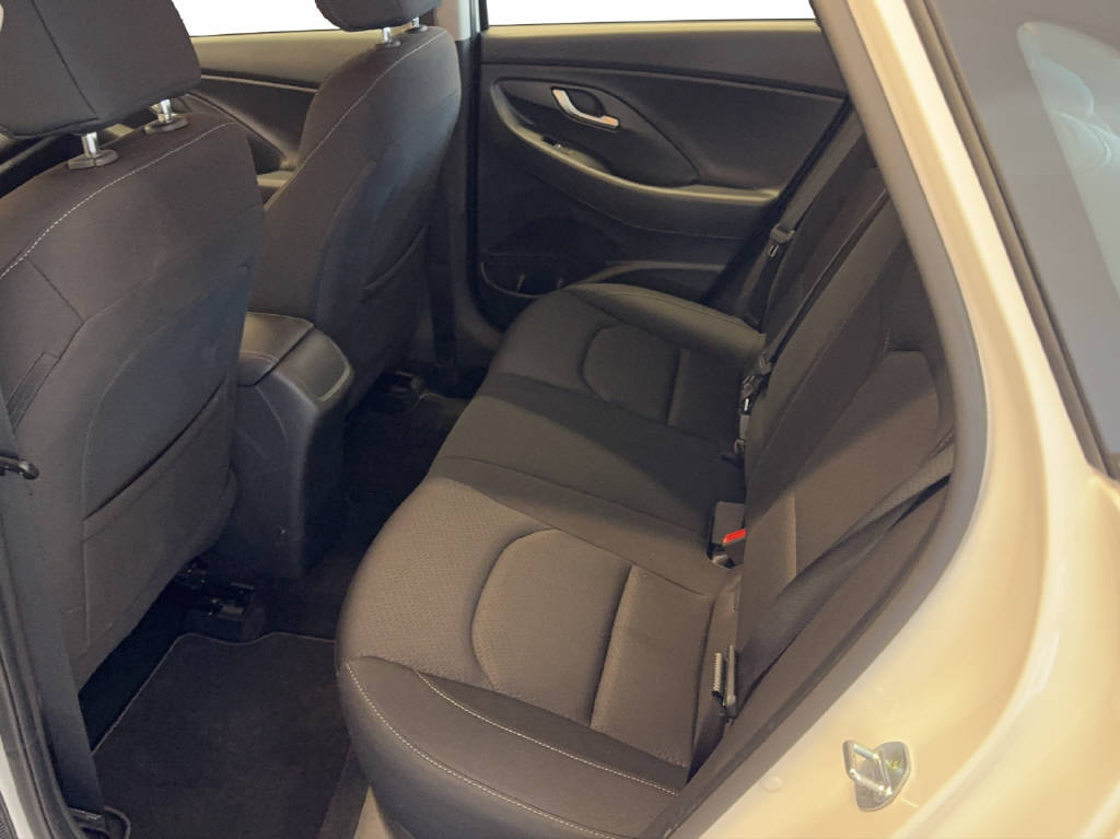 HYUNDAI i30 1.4 T-GDi Origo-image-10
