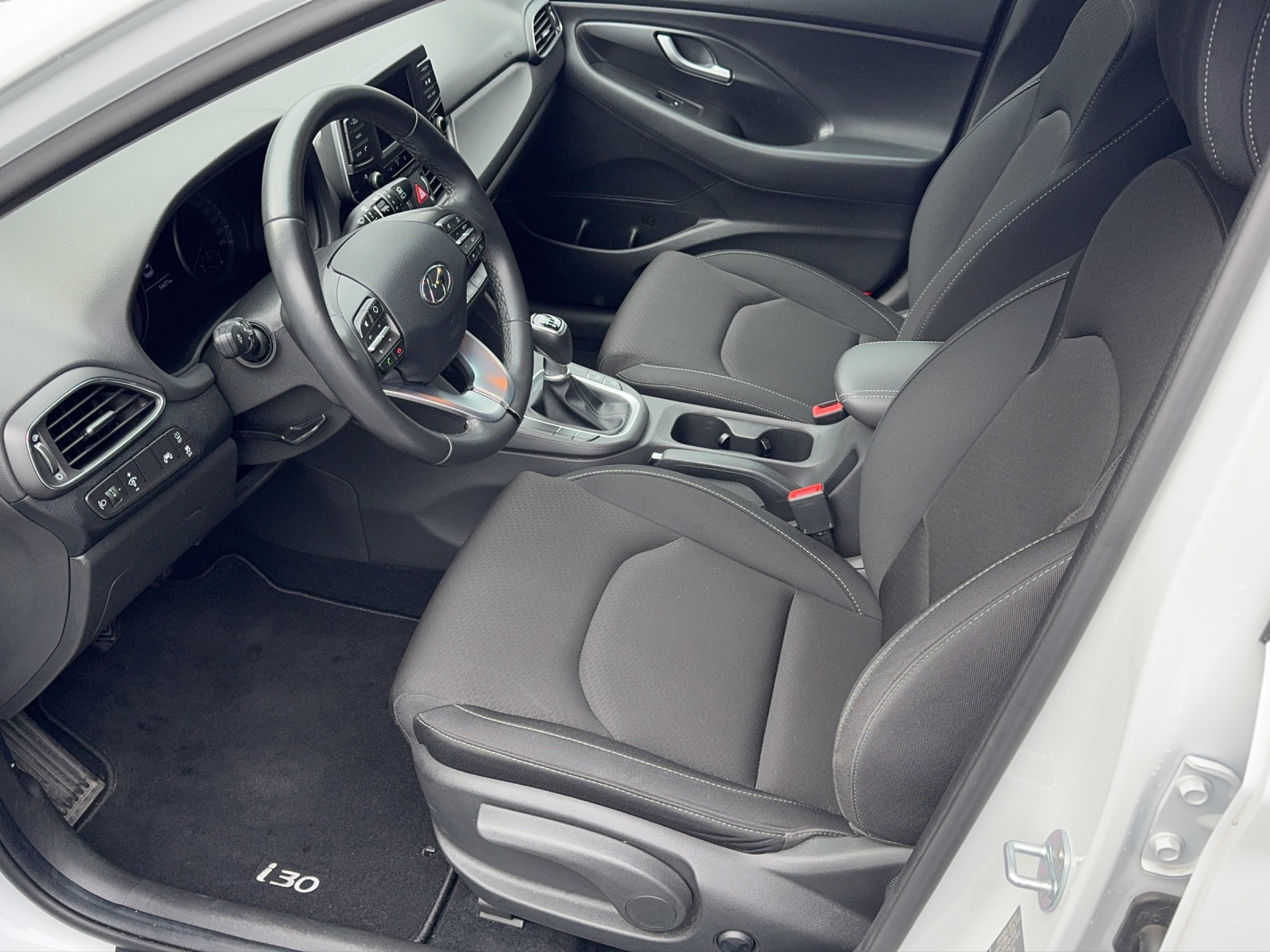 HYUNDAI i30 1.4 T-GDi Origo-image-3