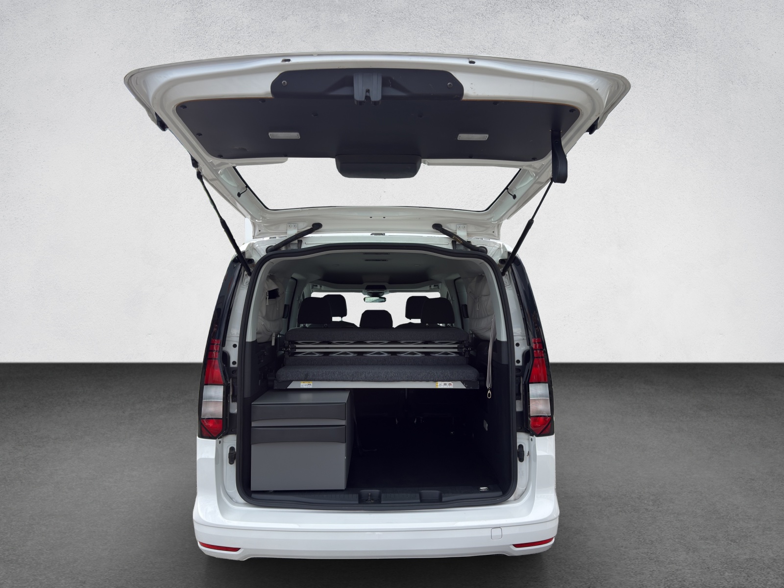 VW Caddy Maxi 2.0 TDI California-image-8