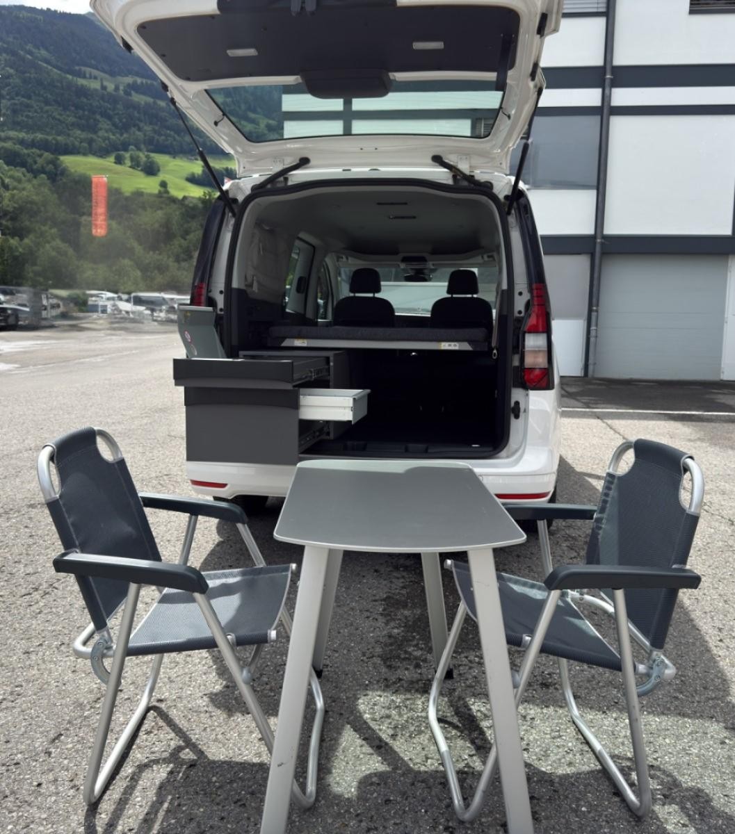 VW Caddy Maxi 2.0 TDI California-image-23