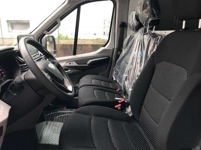 MAXUS Deliver 9 2.0D L3H2 FWD Luxury-image-1