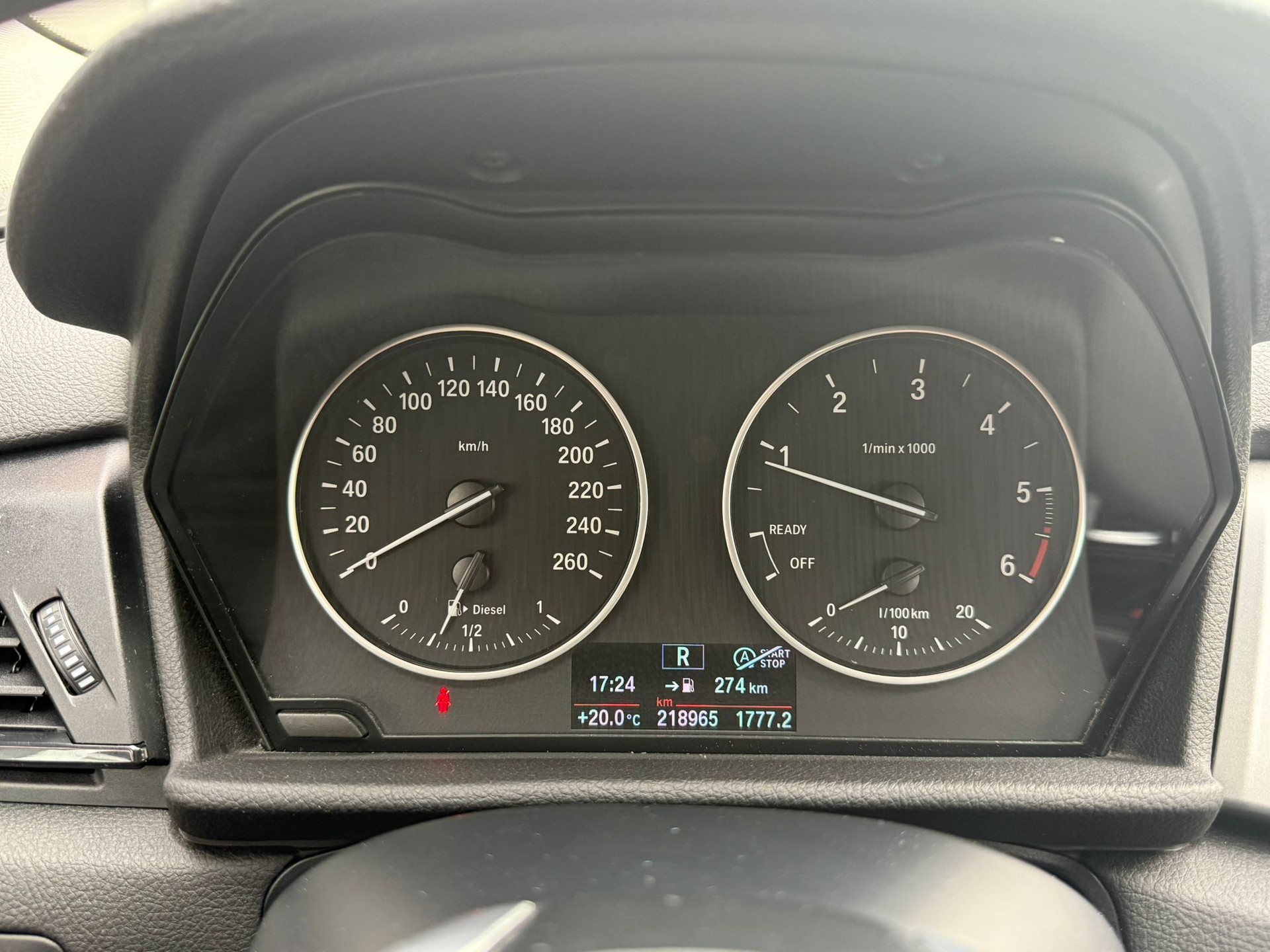 BMW 218d Gran Tourer Steptronic-image-14