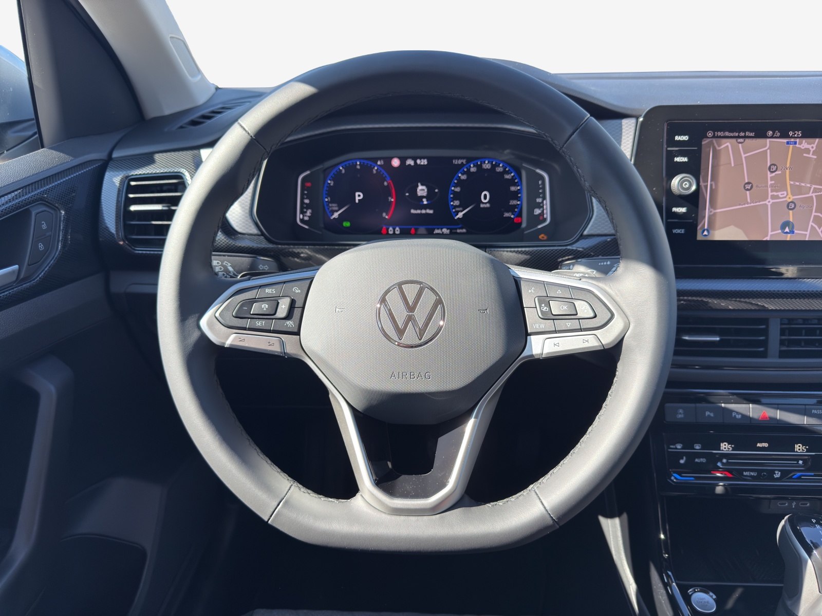 VW T-Cross 1.0 TSI EVO Life DSG-image-9