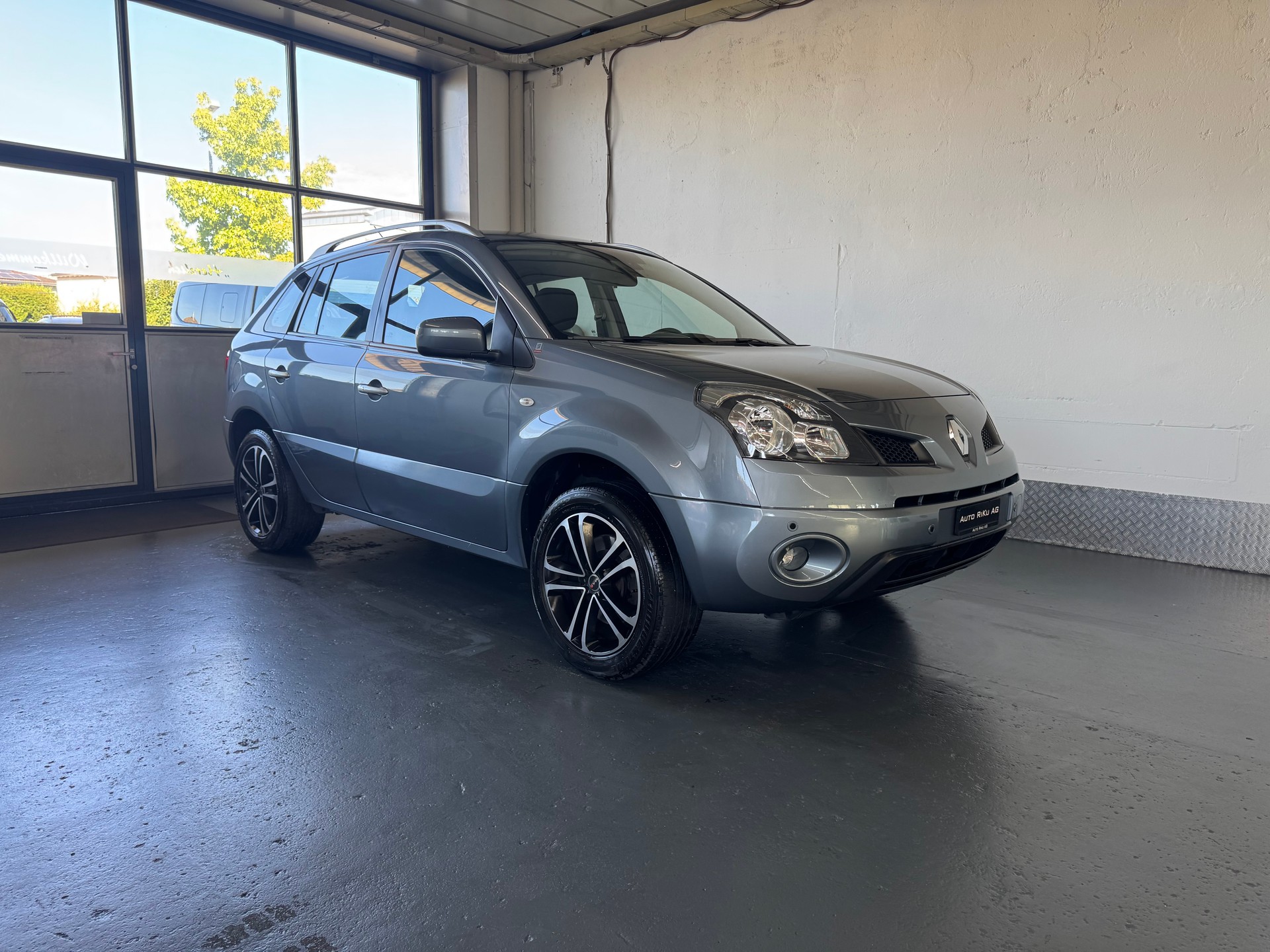 RENAULT Koleos 2.5 Dynamique 4x4-image-1