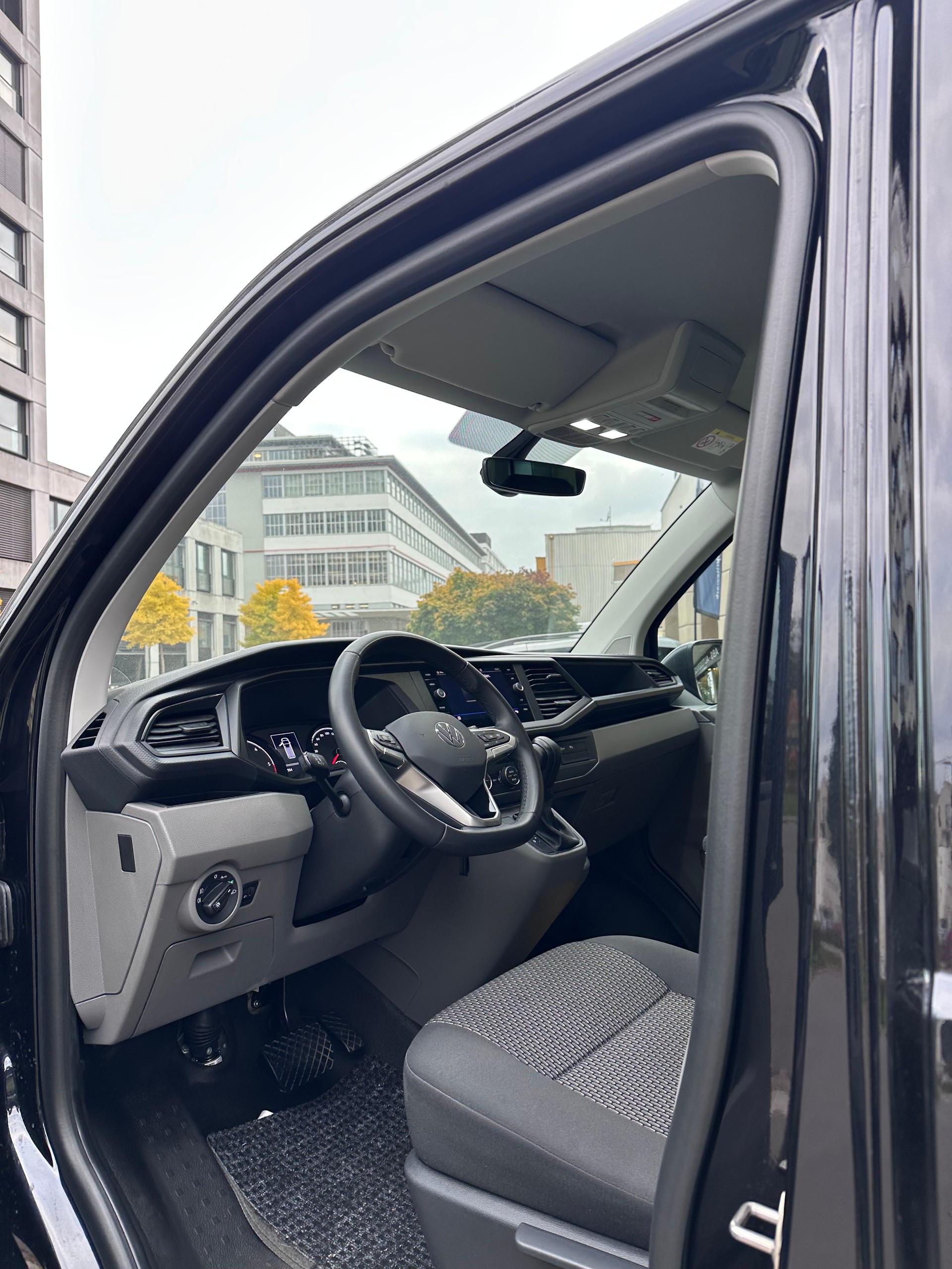 VW T6.1 Caravelle 2.0 TDI Trendline Liberty DSG-image-9