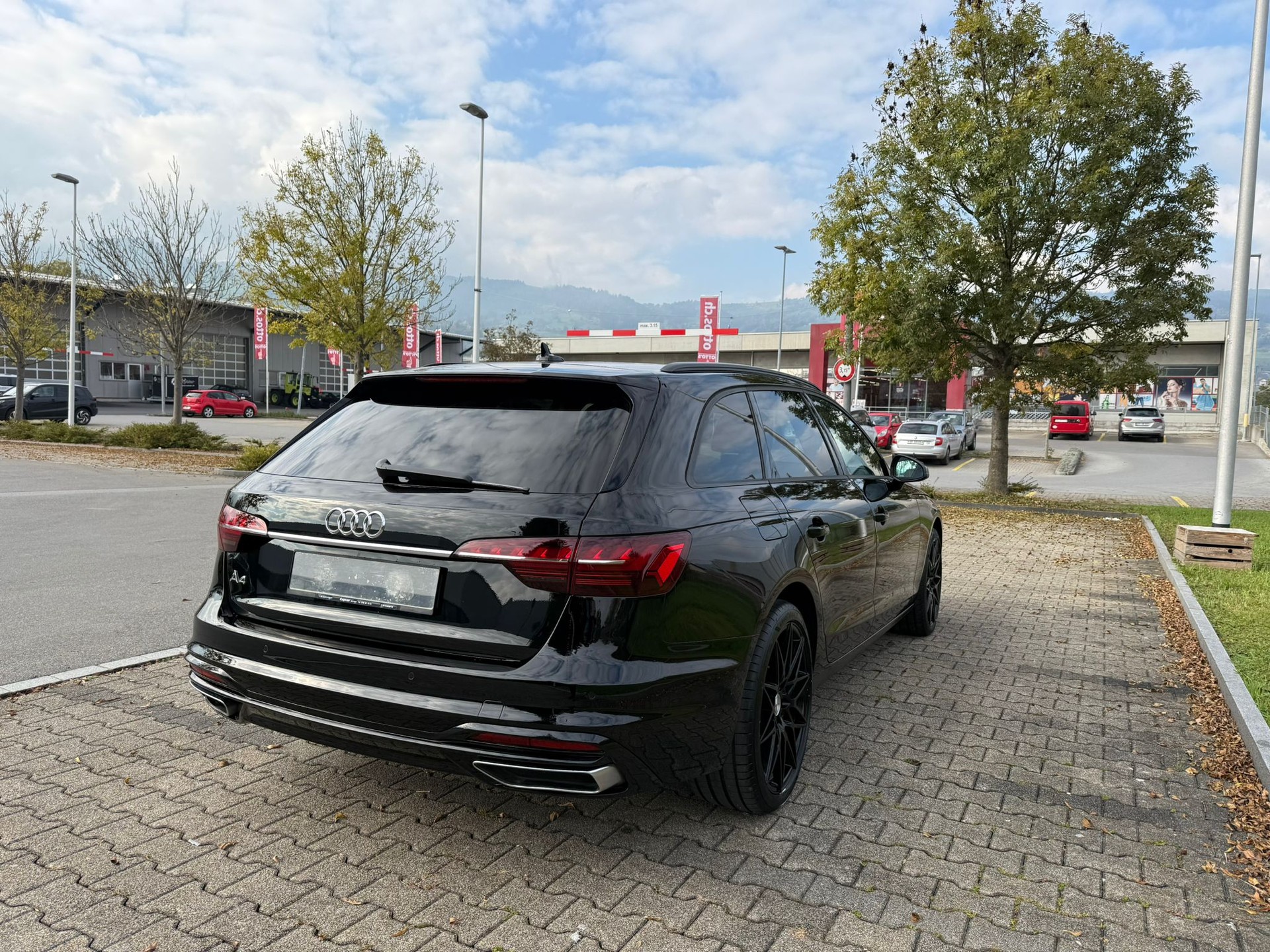 AUDI A4 Avant 35 TDI S-tronic-image-5