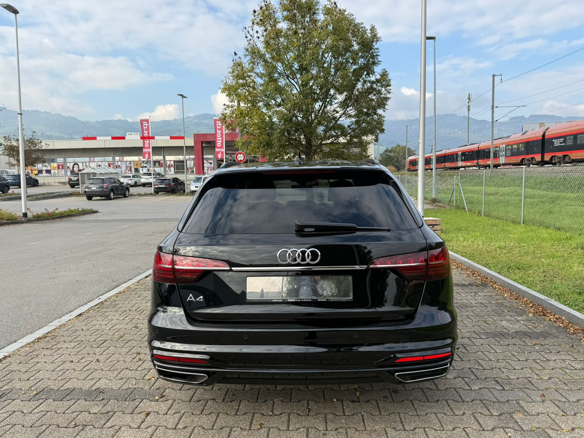 AUDI A4 Avant 35 TDI S-tronic-image-6