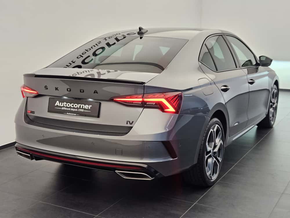 SKODA Octavia RS PHEV-image-6