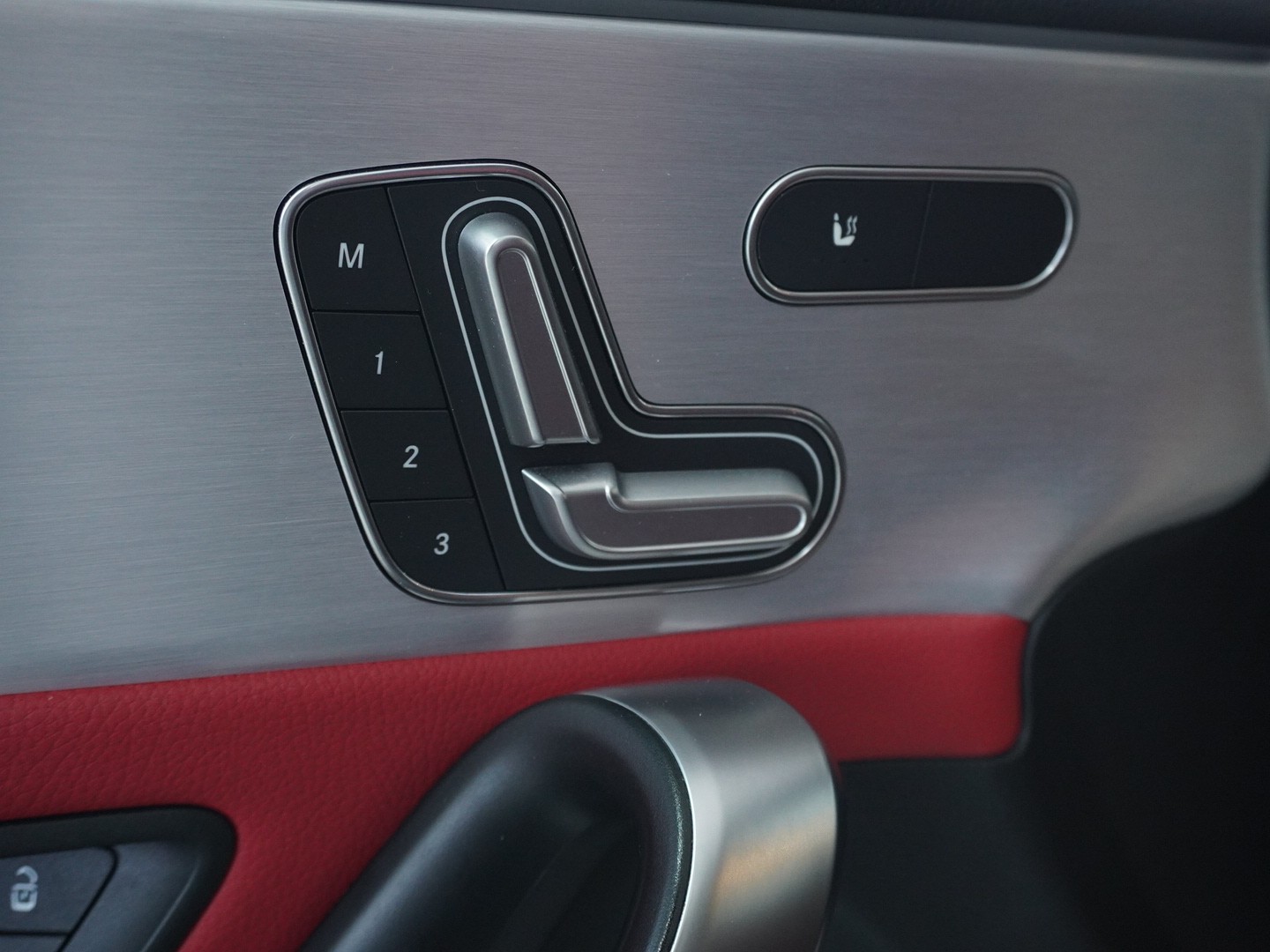 MERCEDES-BENZ CLA Shooting Brake 35 AMG 4Matic 7G-DCT-image-9
