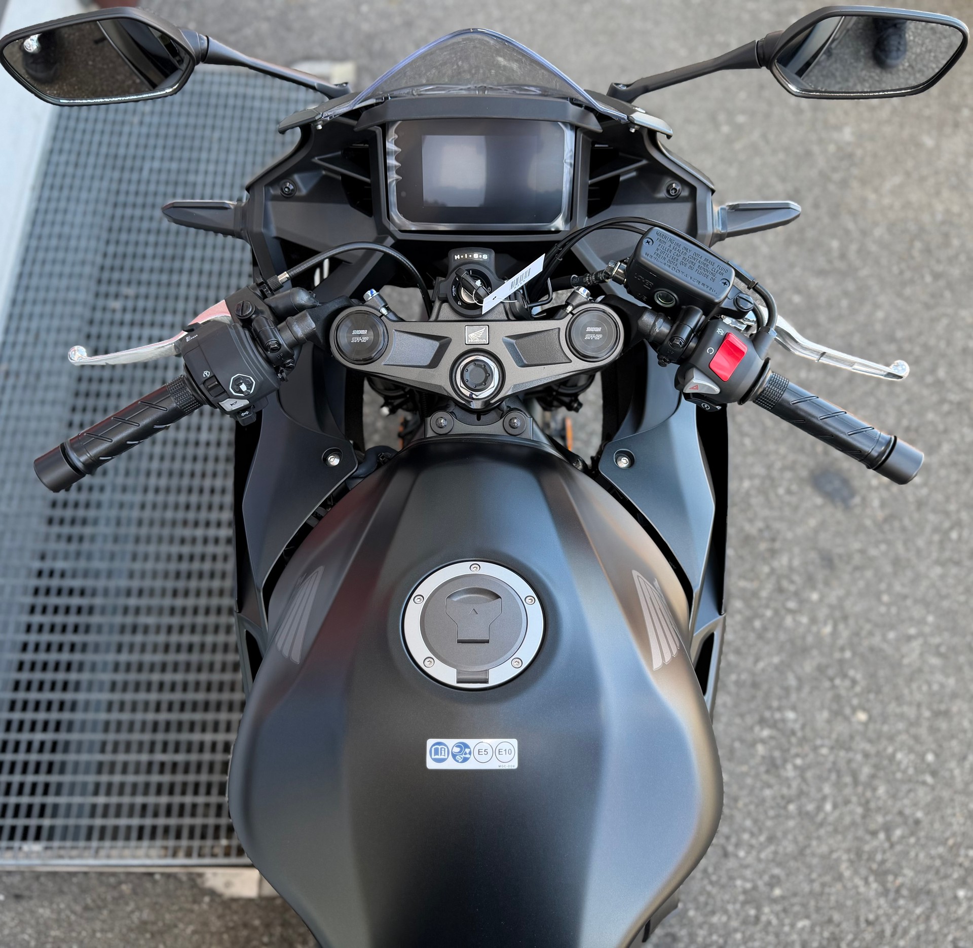 HONDA CBR 500 R - * E-Clutch * - 2026-image-8