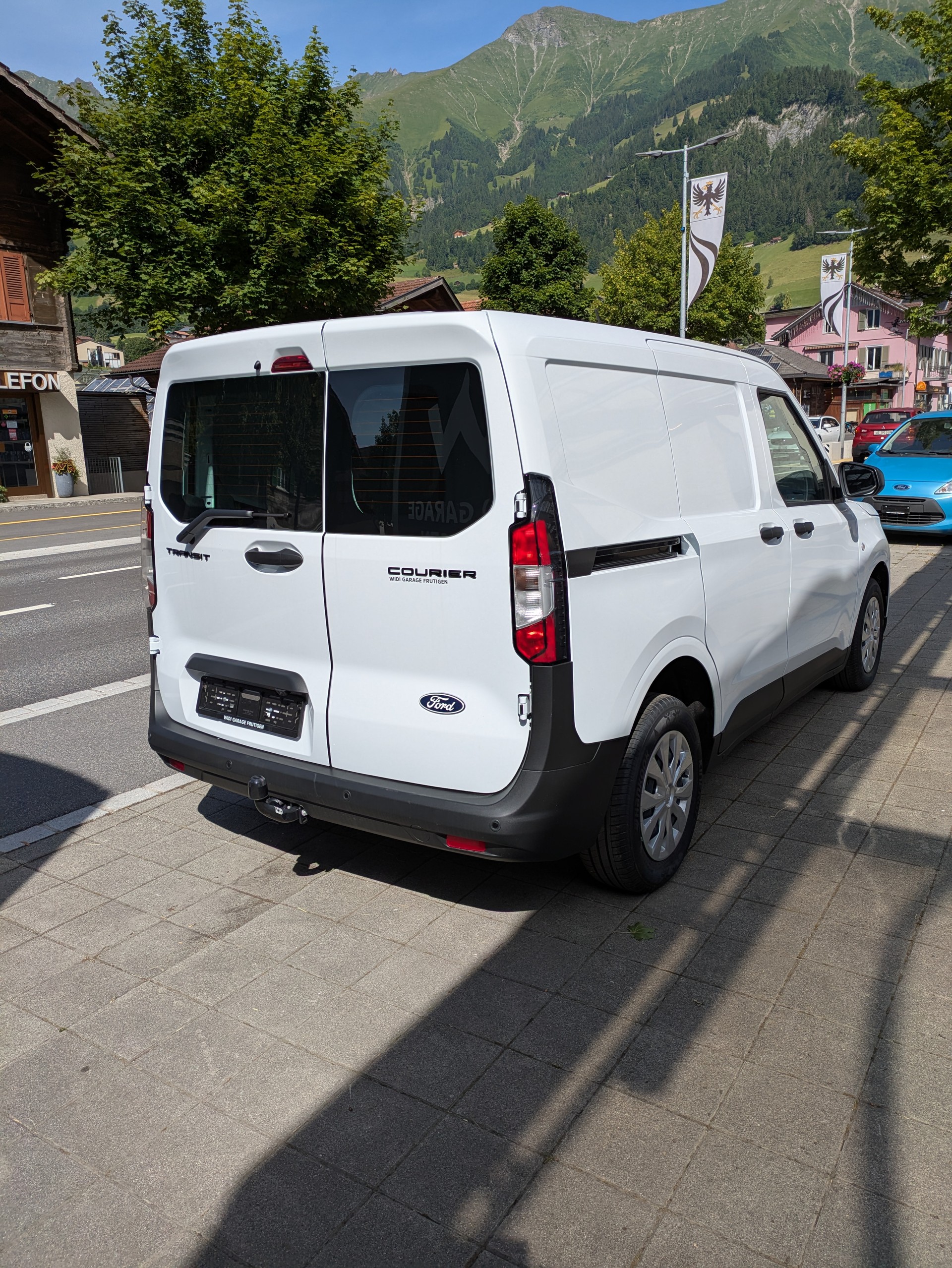 FORD Transit Courier Van 1.0 EcoBoost Trend-image-6
