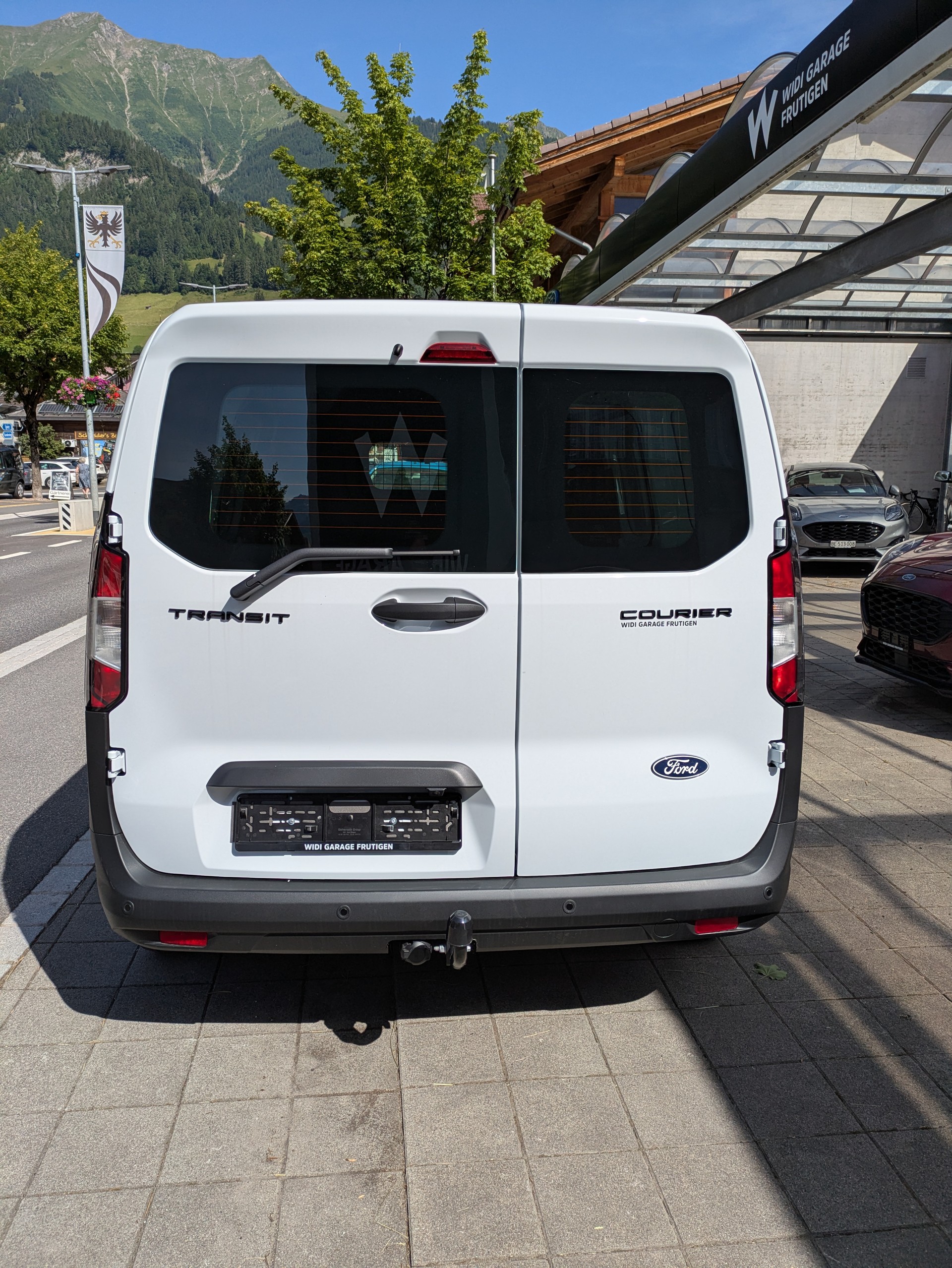FORD Transit Courier Van 1.0 EcoBoost Trend-image-4