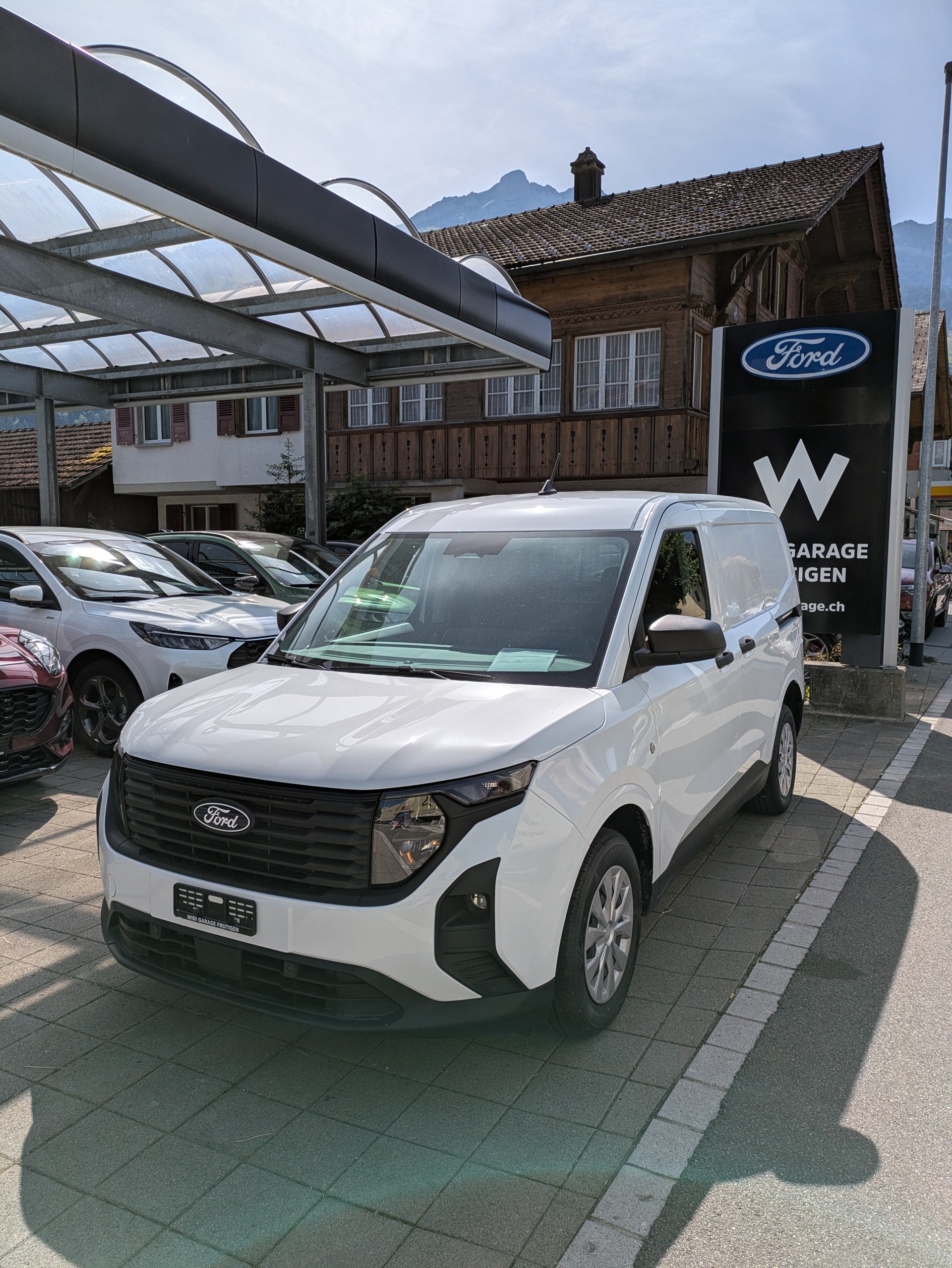 FORD Transit Courier Van 1.0 EcoBoost Trend-image-2