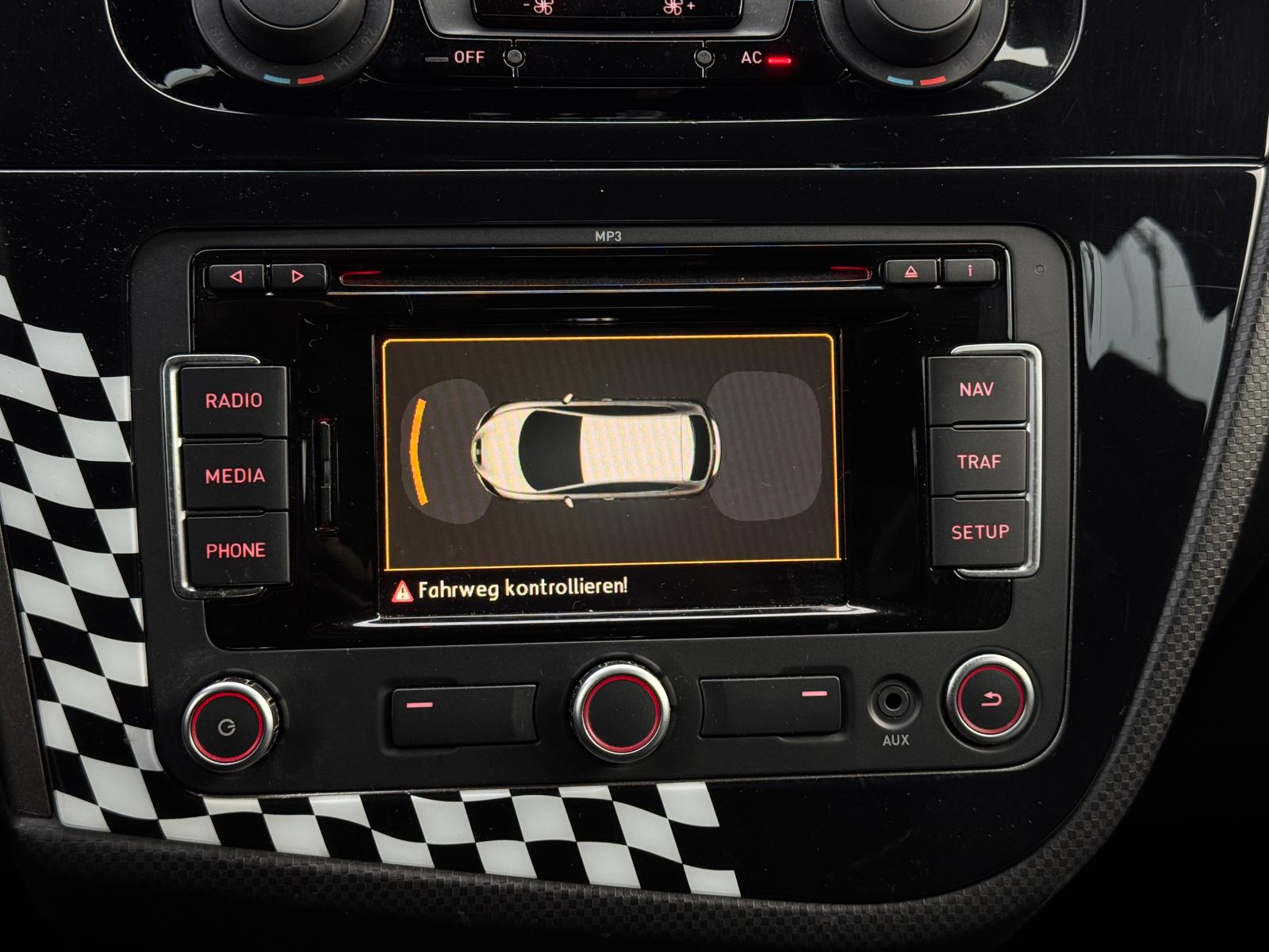 SEAT Leon 2.0 TSI Cupra R310 World Champion Edition-image-14