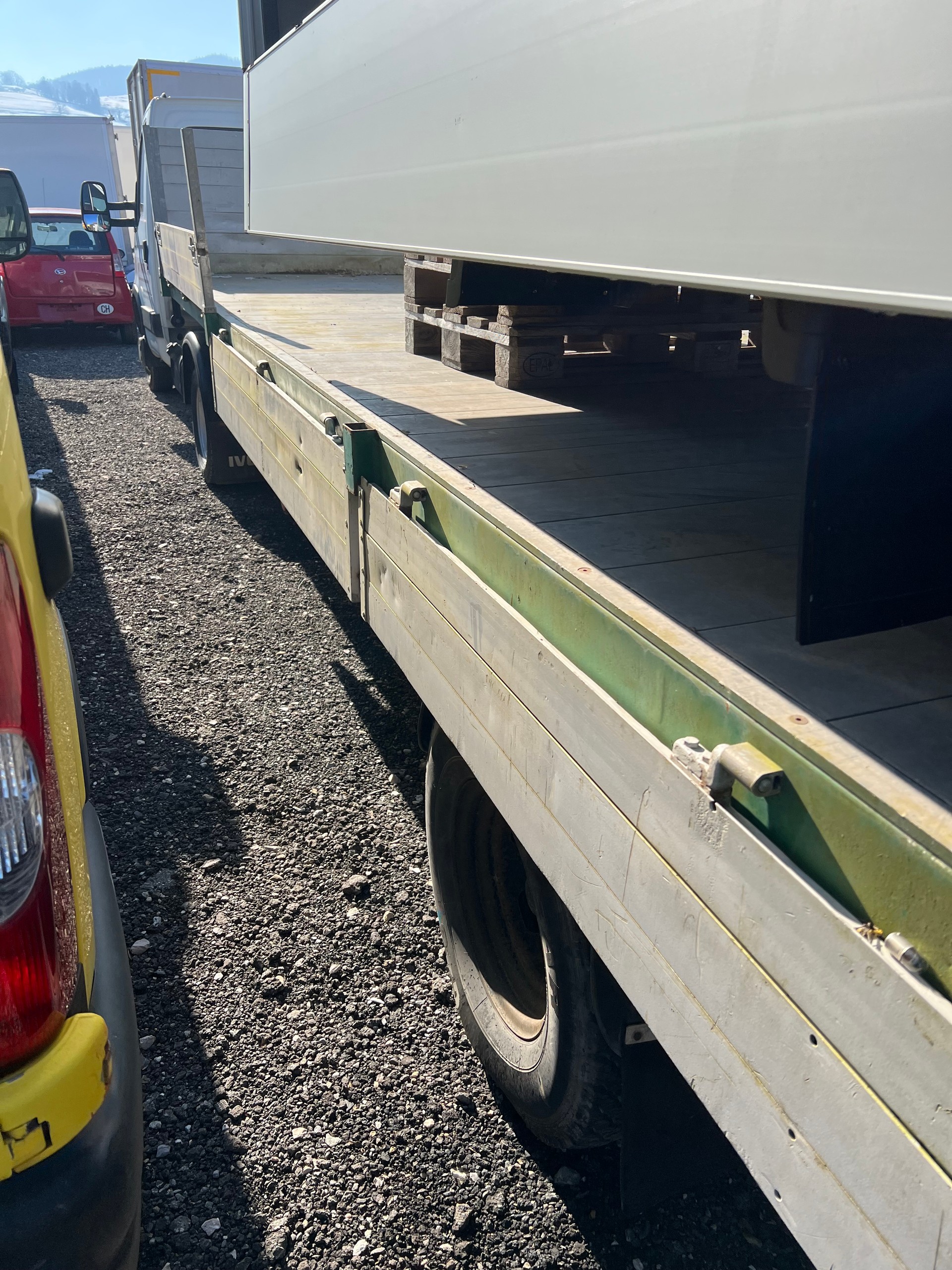 IVECO 50C18/35 T 3.0 Diesel avec 4 semi-remorques-image-12