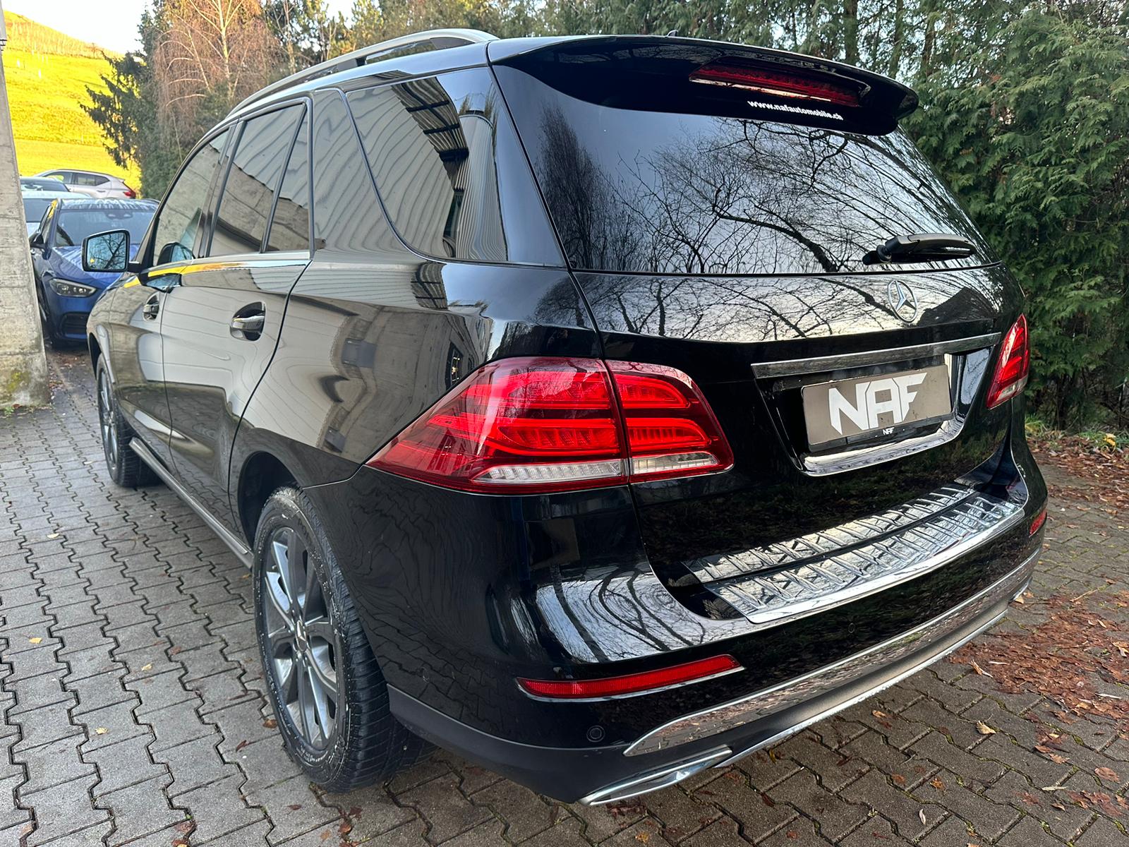 MERCEDES-BENZ GLE 250 d Executive 4Matic 9G-Tronic-image-2