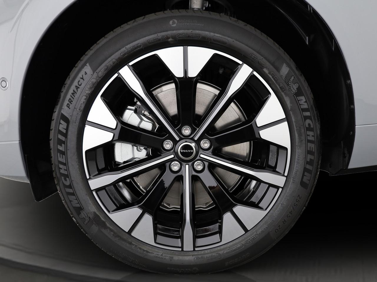 VOLVO XC60 2.0 T6 TE Ultra Dark eAWD-image-11
