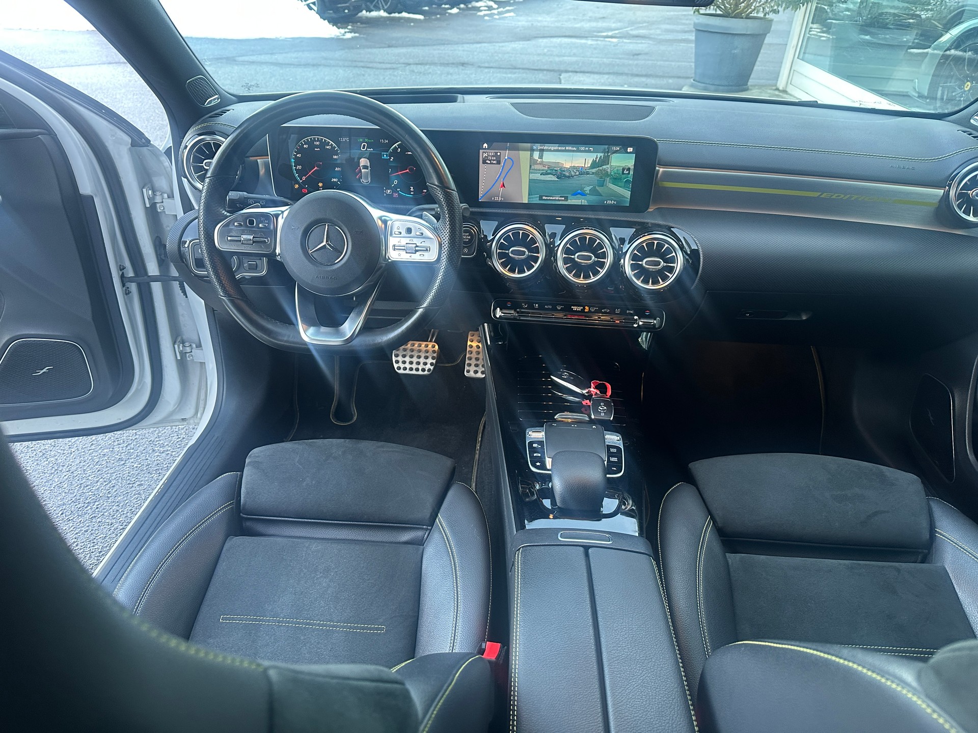 MERCEDES-BENZ A 220 AMG Line 7G-DCT 4Matic Edition 1-image-10