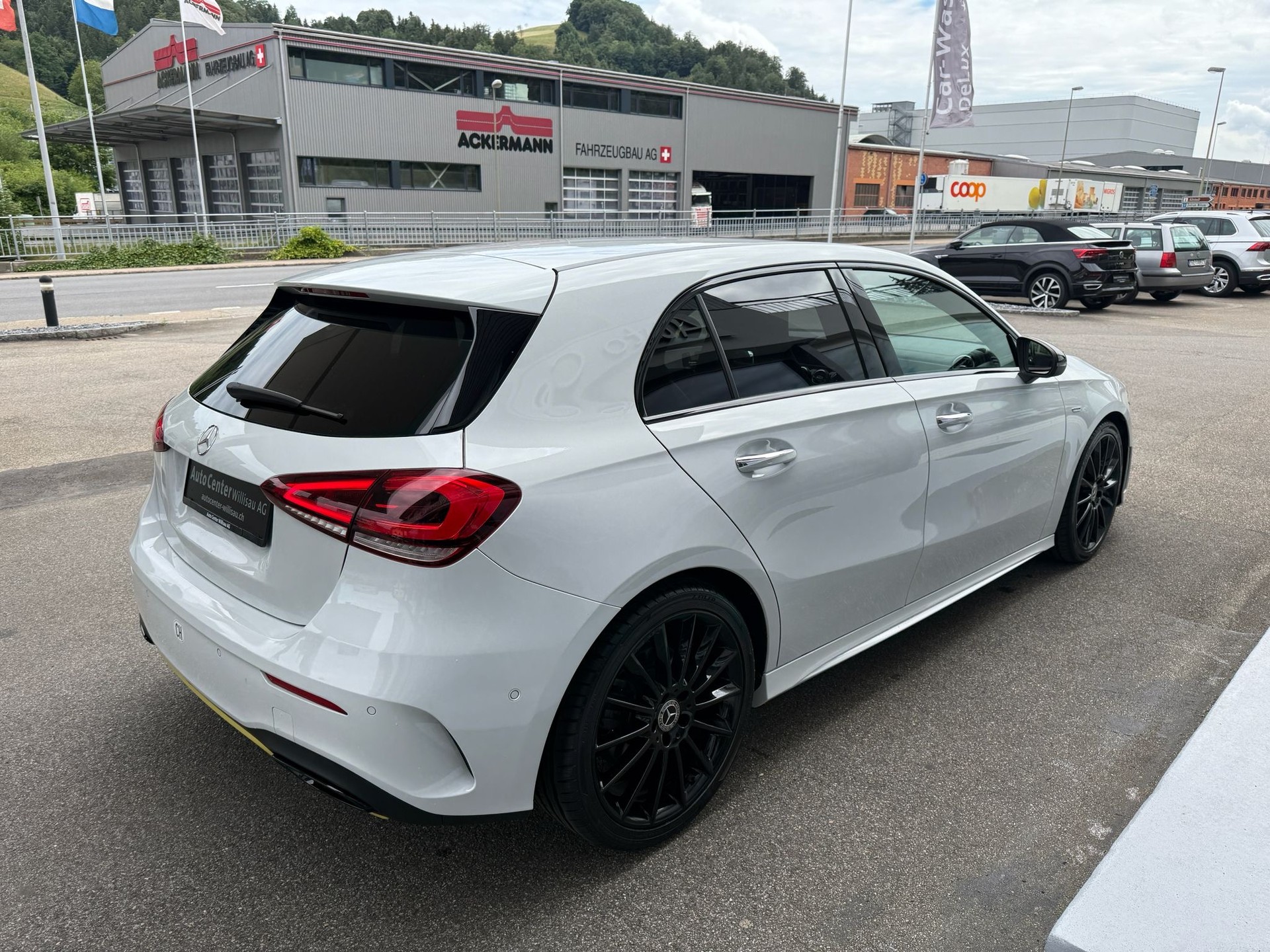 MERCEDES-BENZ A 220 AMG Line 7G-DCT 4Matic Edition 1-image-18