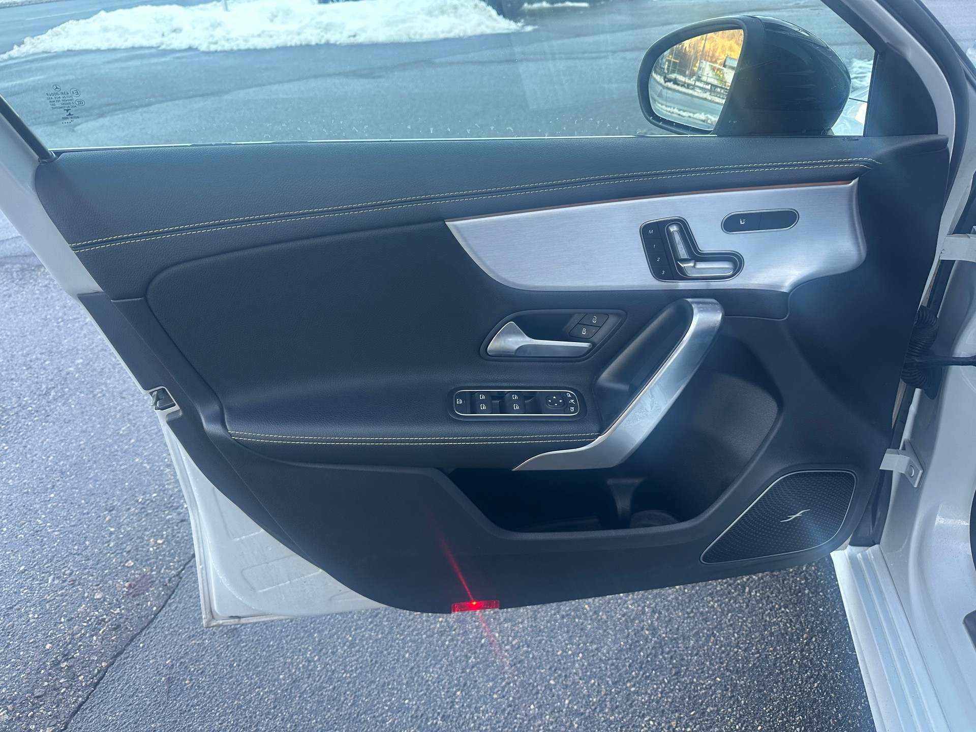 MERCEDES-BENZ A 220 AMG Line 7G-DCT 4Matic Edition 1-image-11