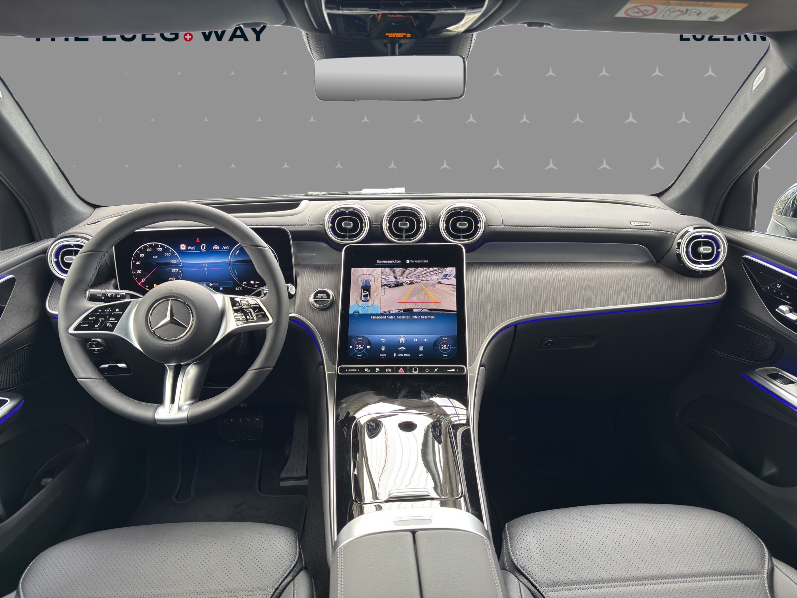 MERCEDES-BENZ GLC 300 e 4Matic EQ Star 9G-Tronic-image-11